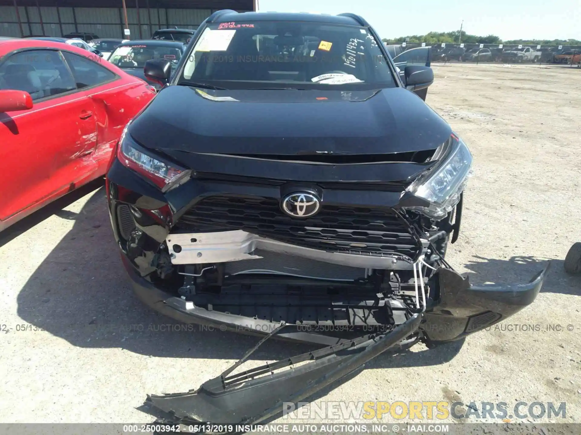 6 Photograph of a damaged car JTMH1RFV6KJ002646 TOYOTA RAV4 2019