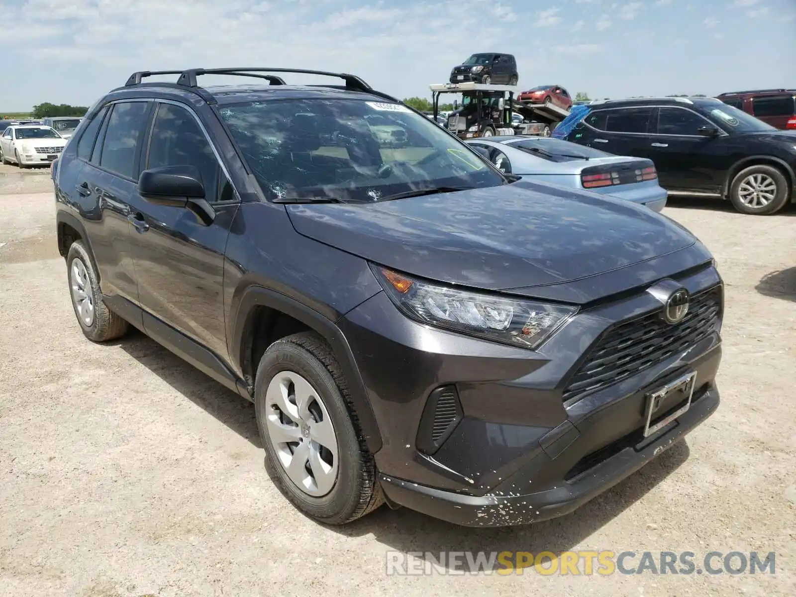 1 Photograph of a damaged car JTMH1RFV6KJ004199 TOYOTA RAV4 2019