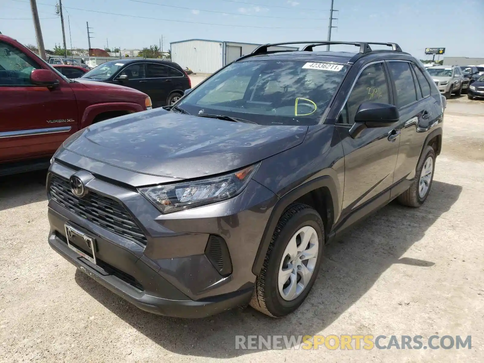 2 Photograph of a damaged car JTMH1RFV6KJ004199 TOYOTA RAV4 2019