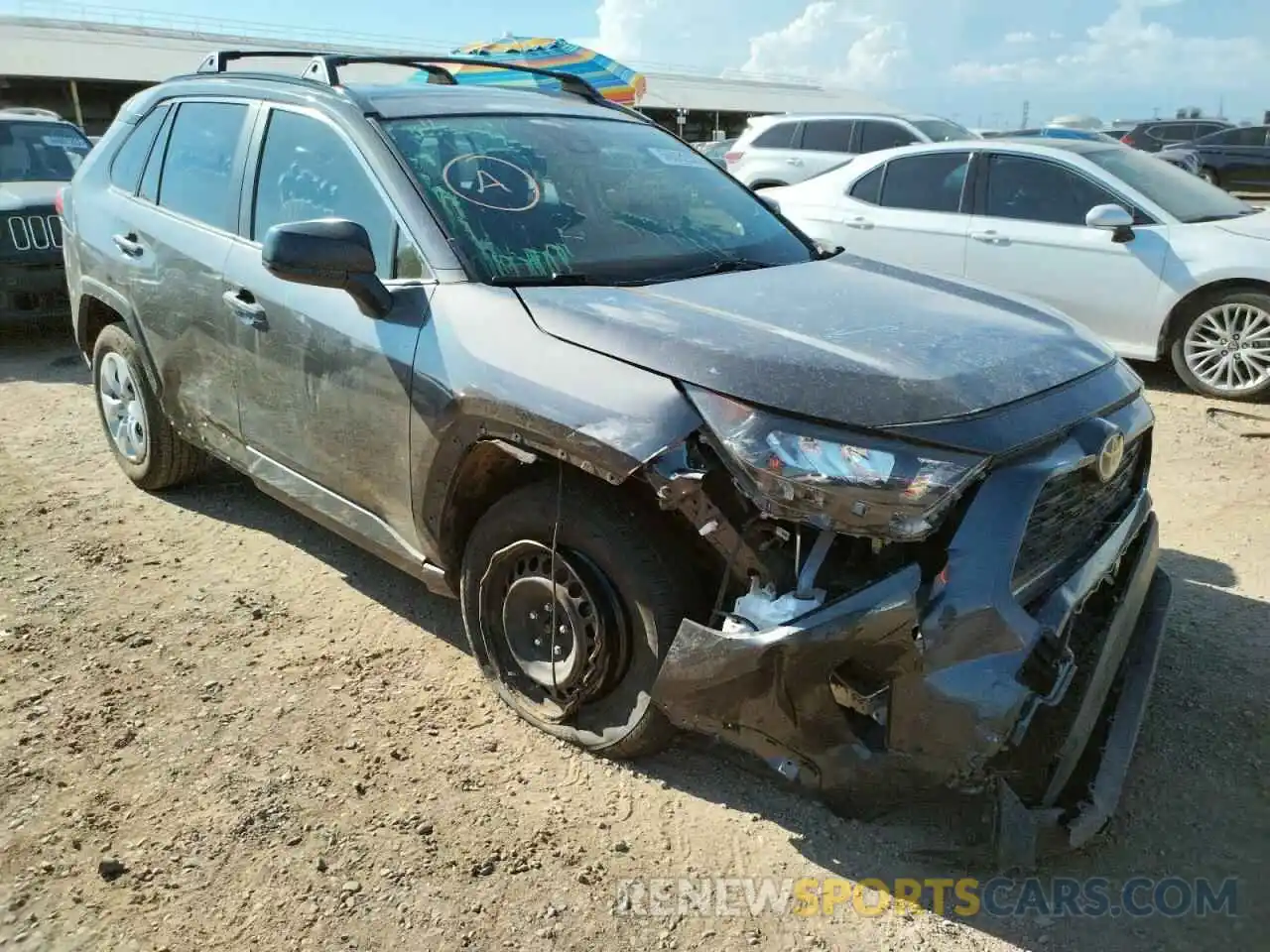 1 Photograph of a damaged car JTMH1RFV6KJ004641 TOYOTA RAV4 2019