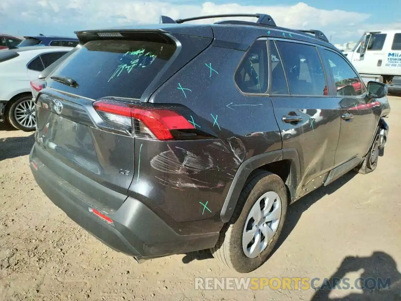 4 Photograph of a damaged car JTMH1RFV6KJ004641 TOYOTA RAV4 2019