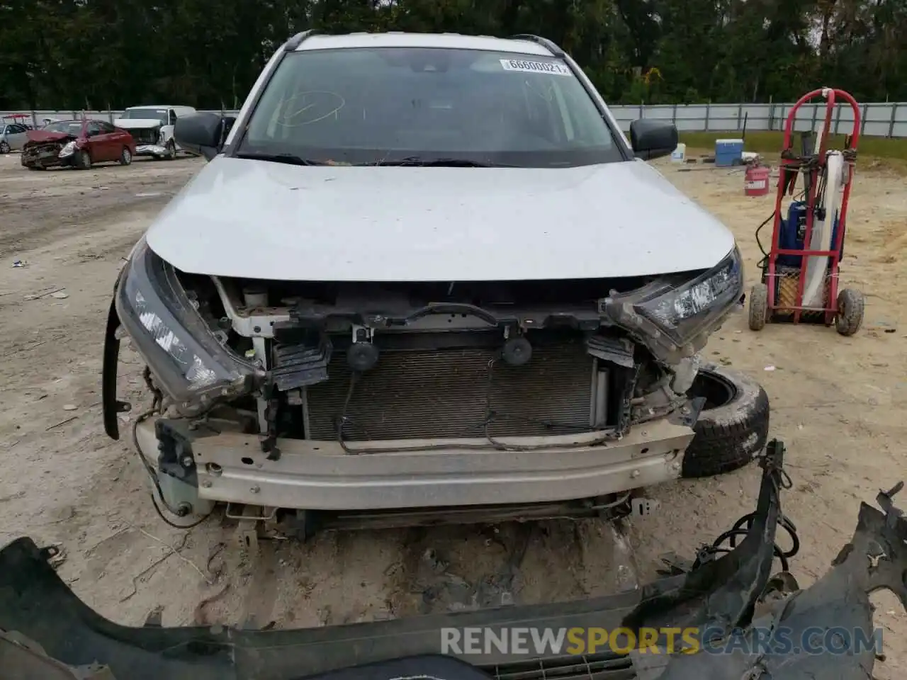 9 Photograph of a damaged car JTMH1RFV6KJ005921 TOYOTA RAV4 2019