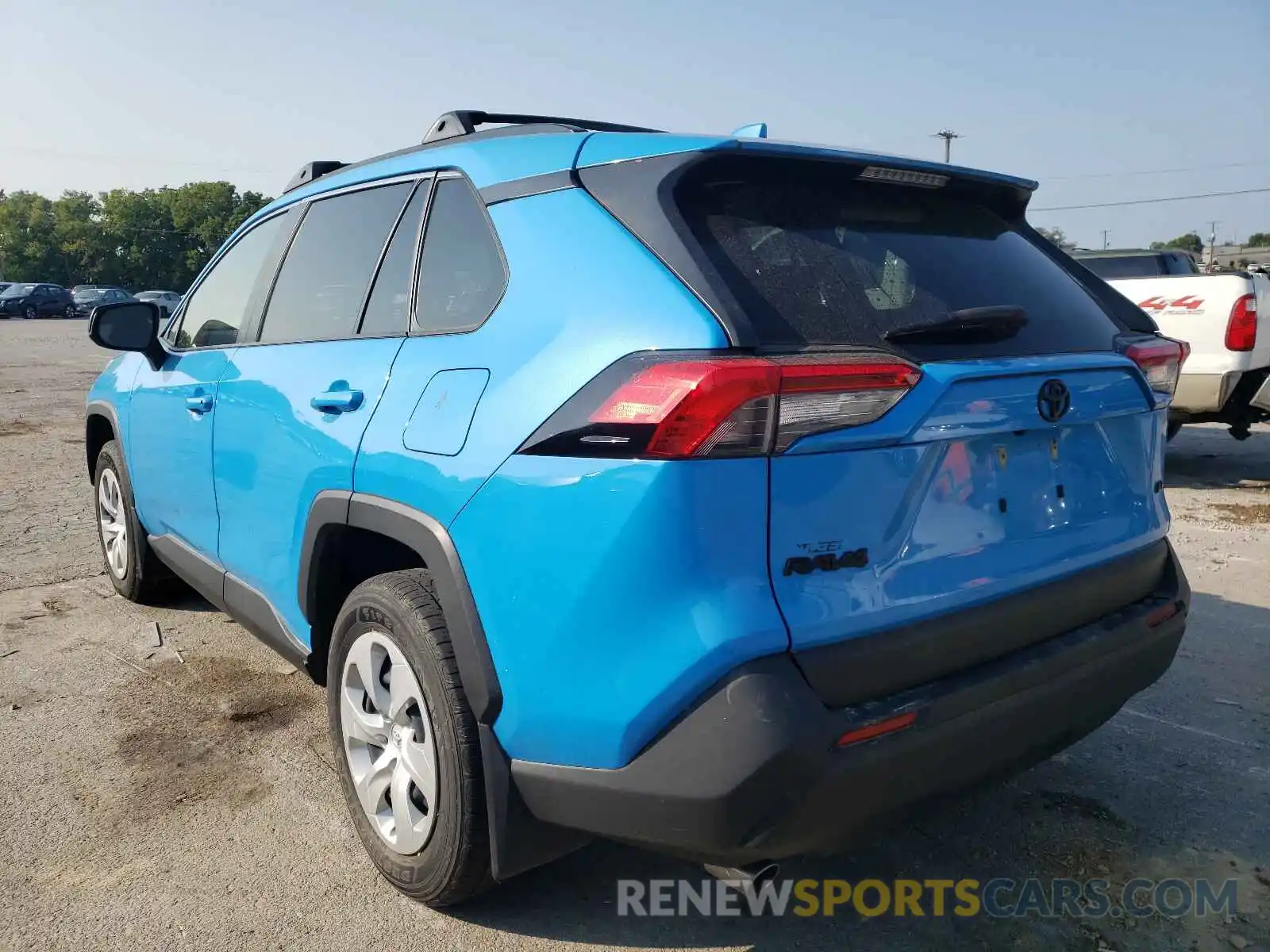 3 Photograph of a damaged car JTMH1RFV6KJ006082 TOYOTA RAV4 2019