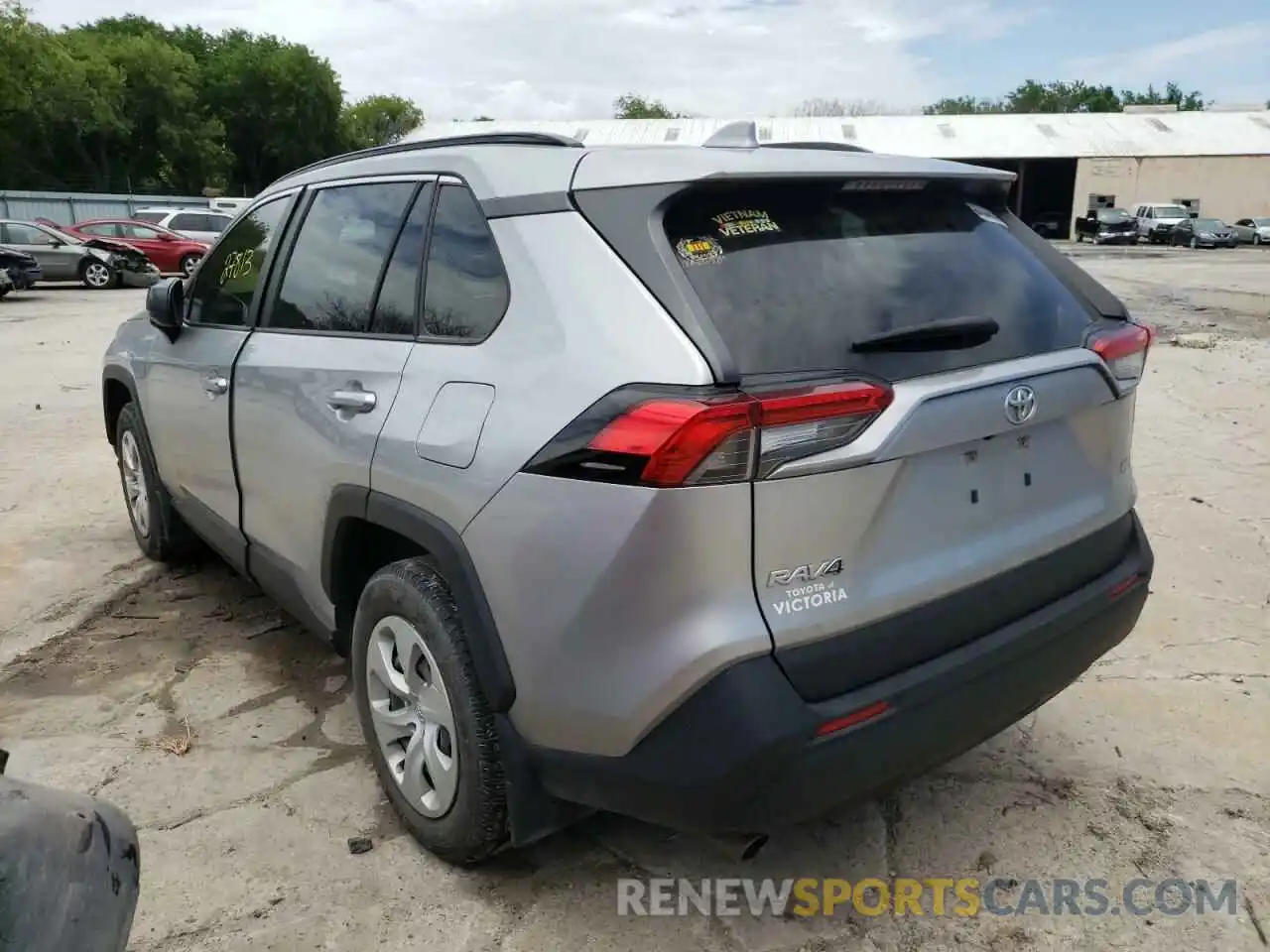 3 Photograph of a damaged car JTMH1RFV6KJ007247 TOYOTA RAV4 2019