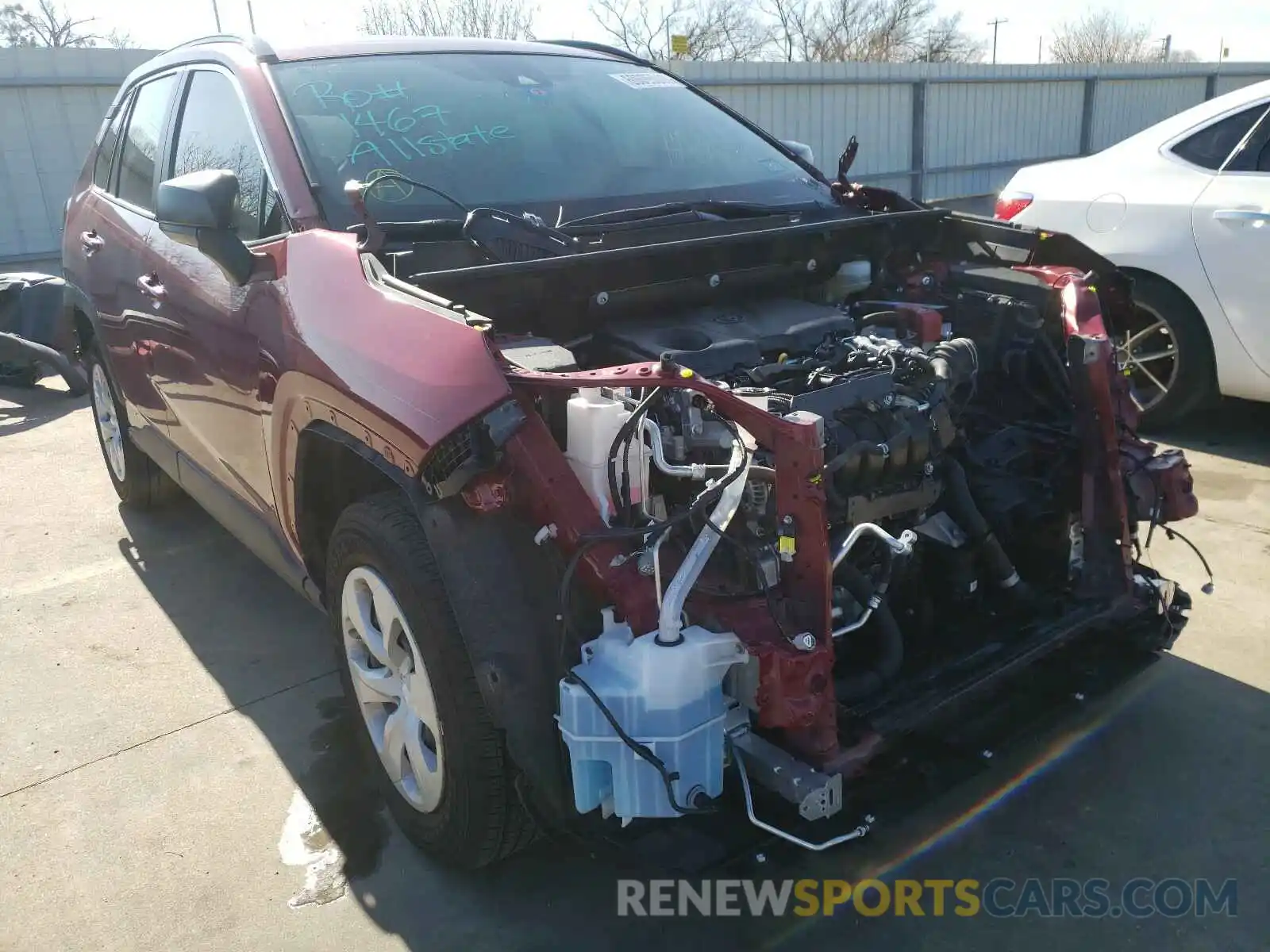 1 Photograph of a damaged car JTMH1RFV6KJ009192 TOYOTA RAV4 2019