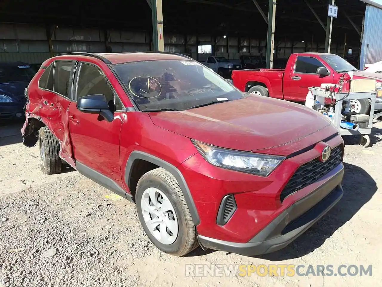 1 Photograph of a damaged car JTMH1RFV6KJ009399 TOYOTA RAV4 2019