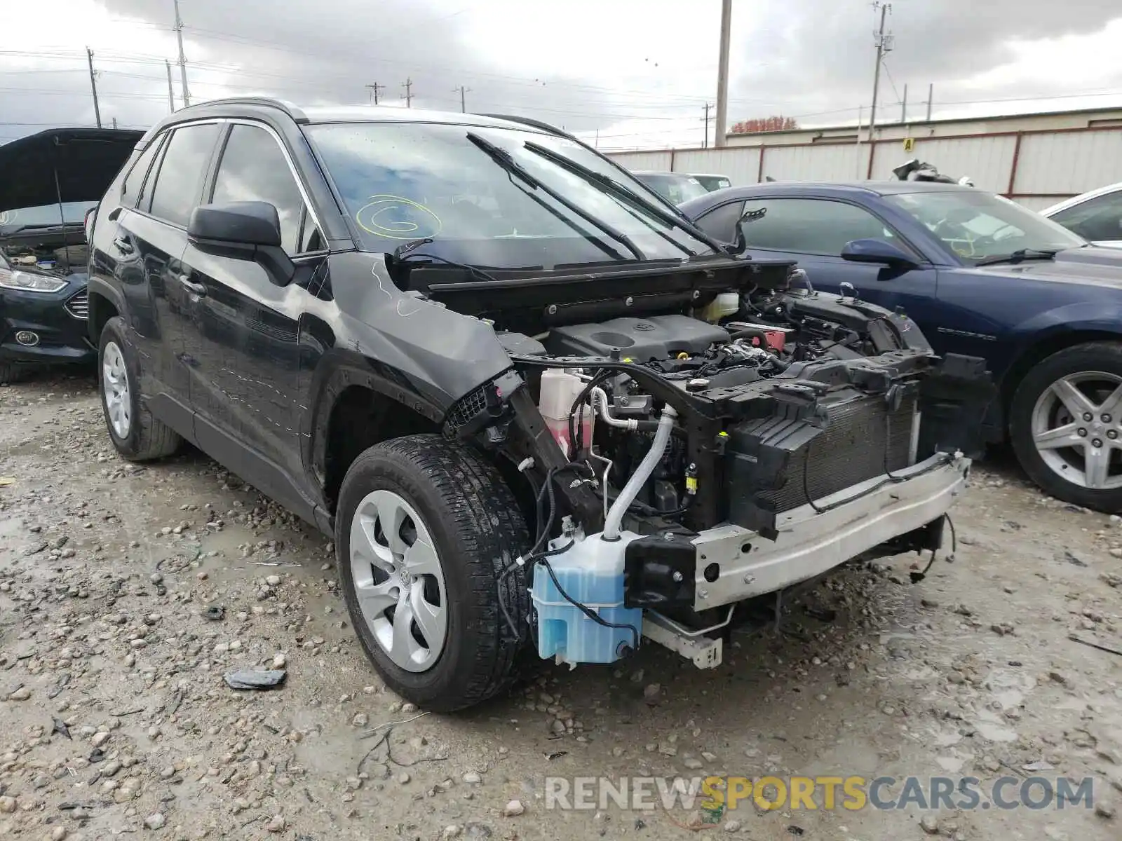 1 Photograph of a damaged car JTMH1RFV6KJ014974 TOYOTA RAV4 2019