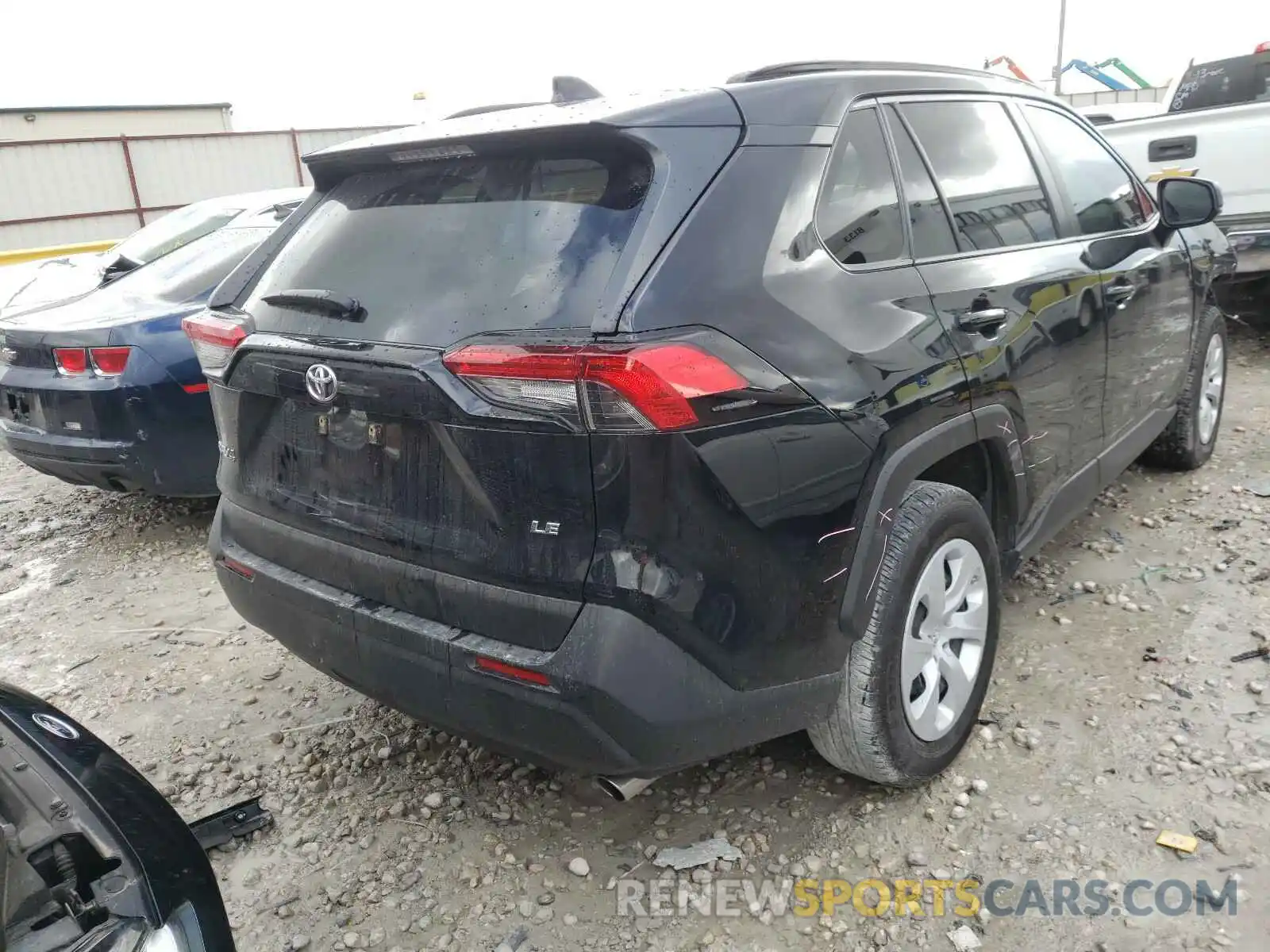 4 Photograph of a damaged car JTMH1RFV6KJ014974 TOYOTA RAV4 2019