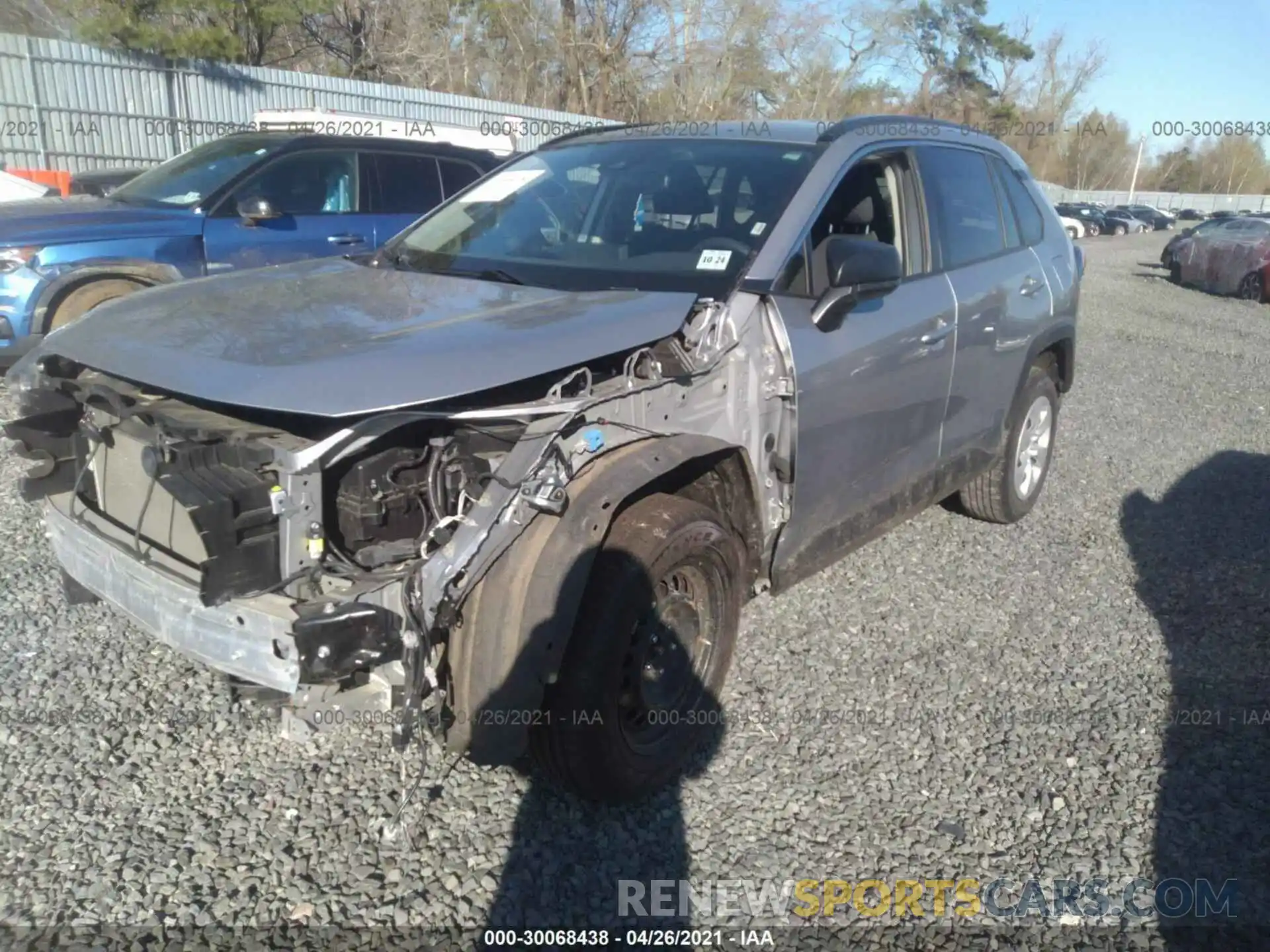 2 Фотография поврежденного автомобиля JTMH1RFV7KD007594 TOYOTA RAV4 2019