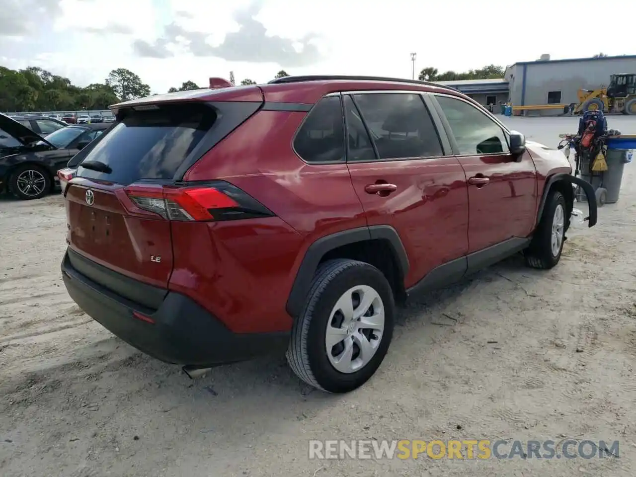 4 Photograph of a damaged car JTMH1RFV7KD016389 TOYOTA RAV4 2019