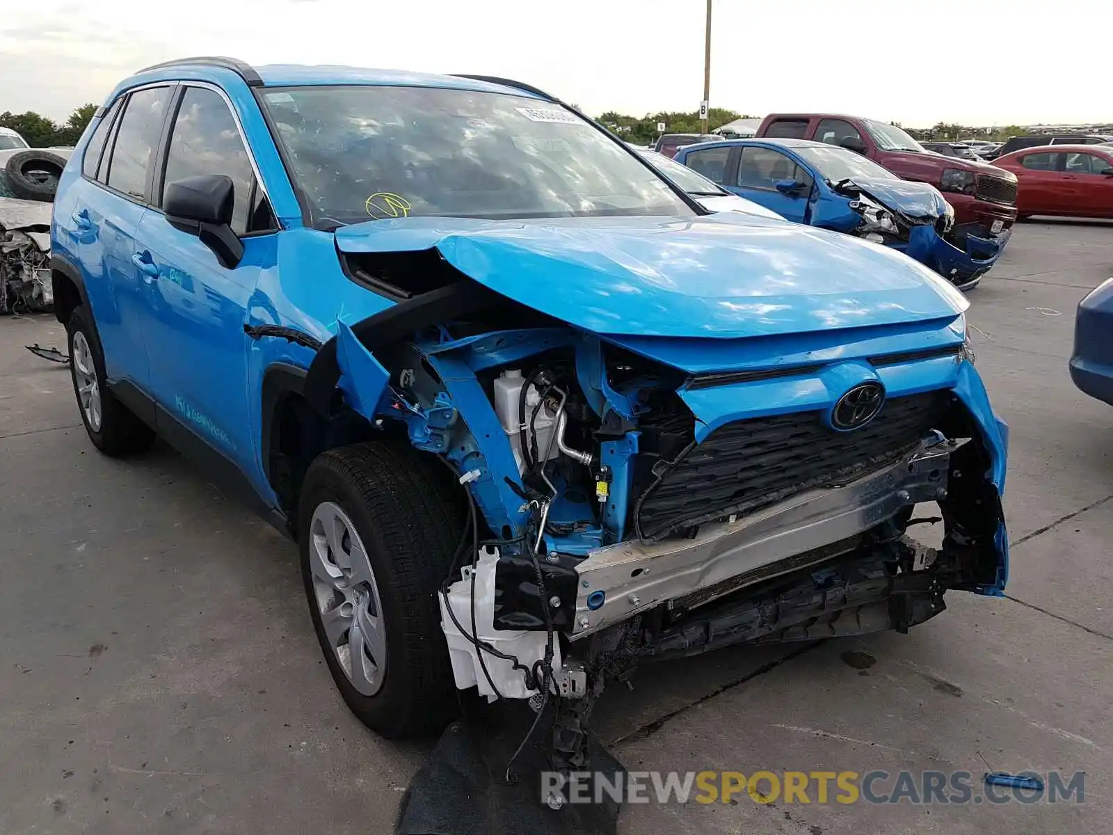 1 Photograph of a damaged car JTMH1RFV7KD024072 TOYOTA RAV4 2019