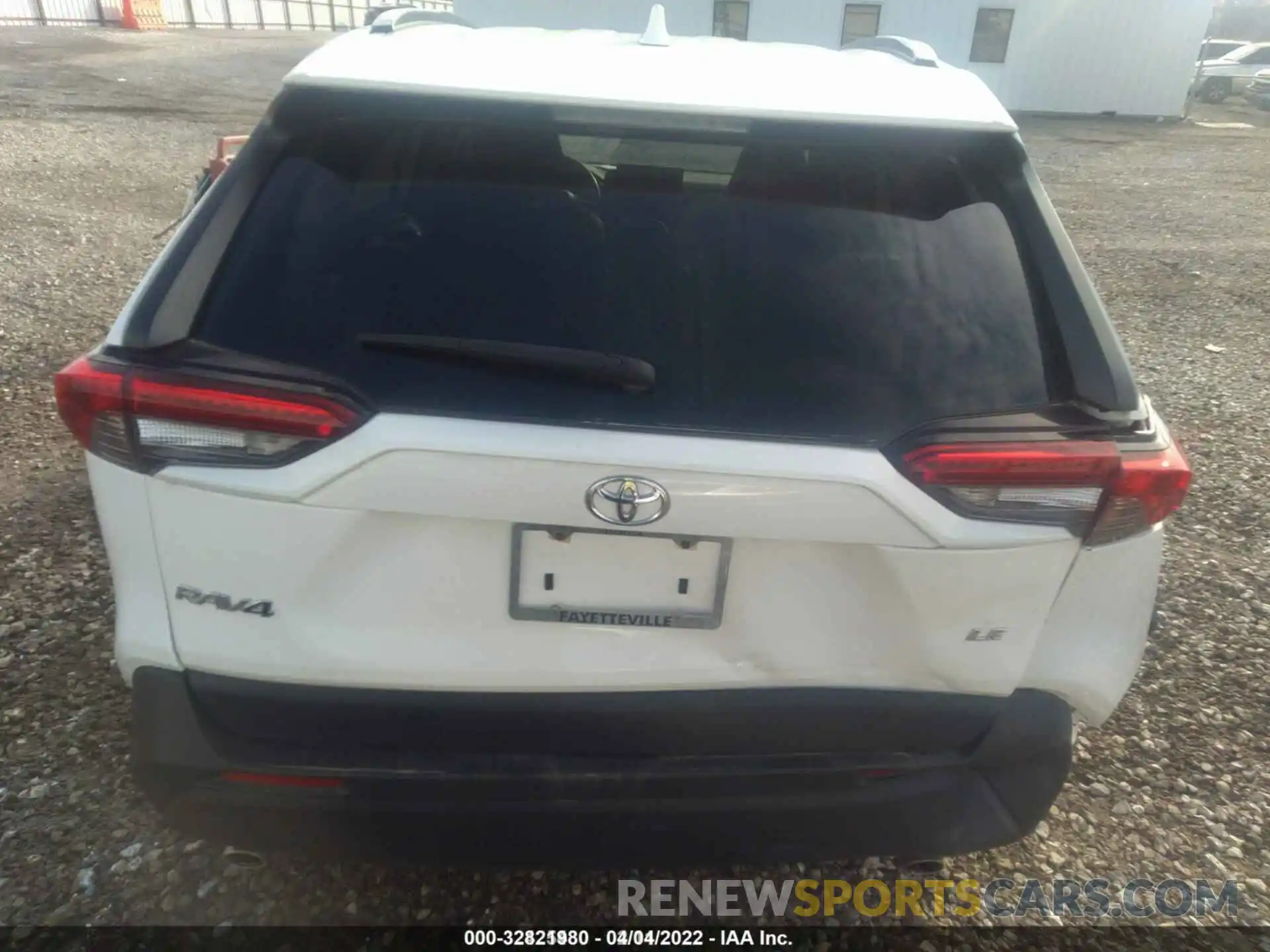 6 Photograph of a damaged car JTMH1RFV7KD029076 TOYOTA RAV4 2019