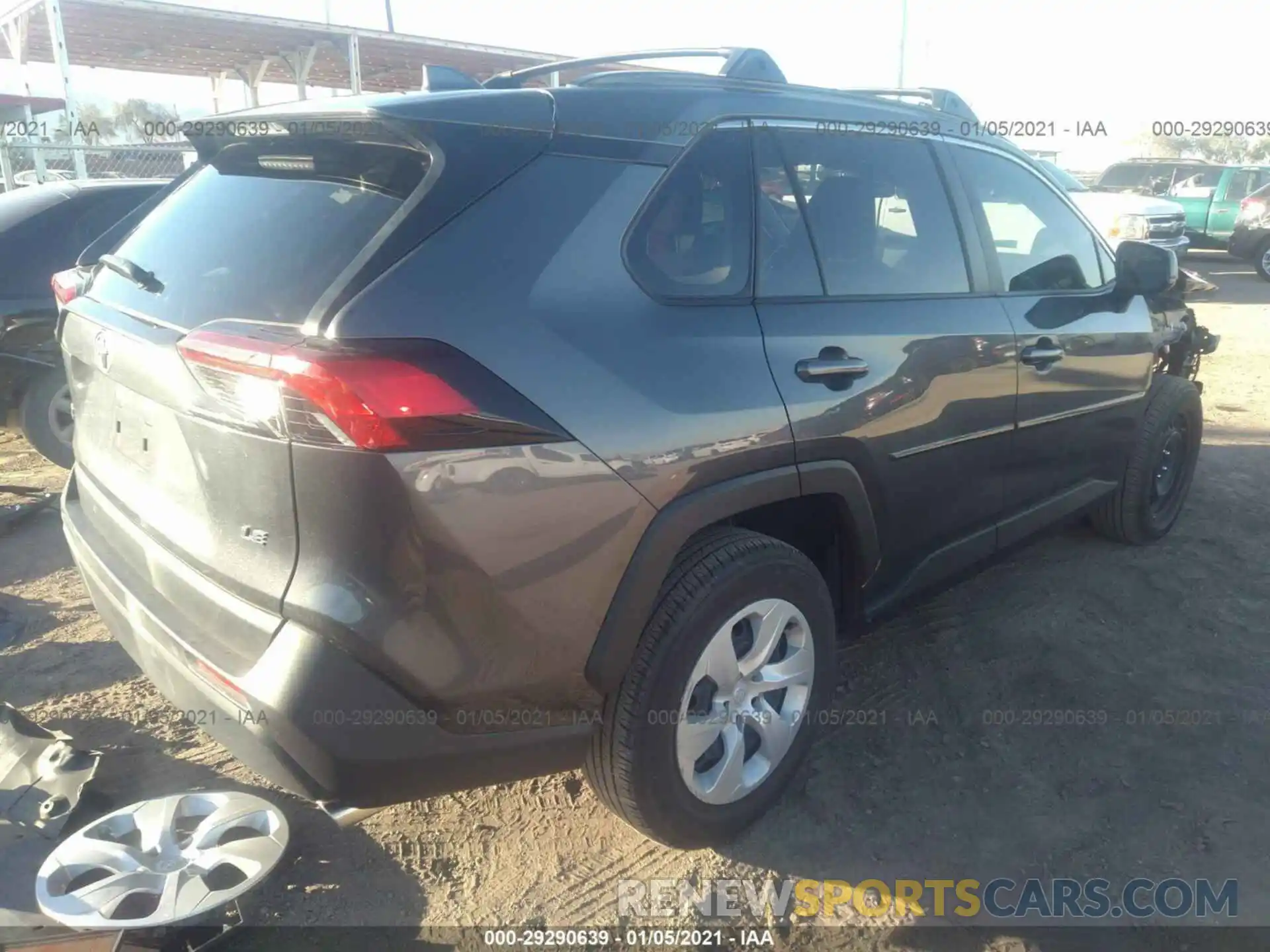 4 Photograph of a damaged car JTMH1RFV7KD037744 TOYOTA RAV4 2019