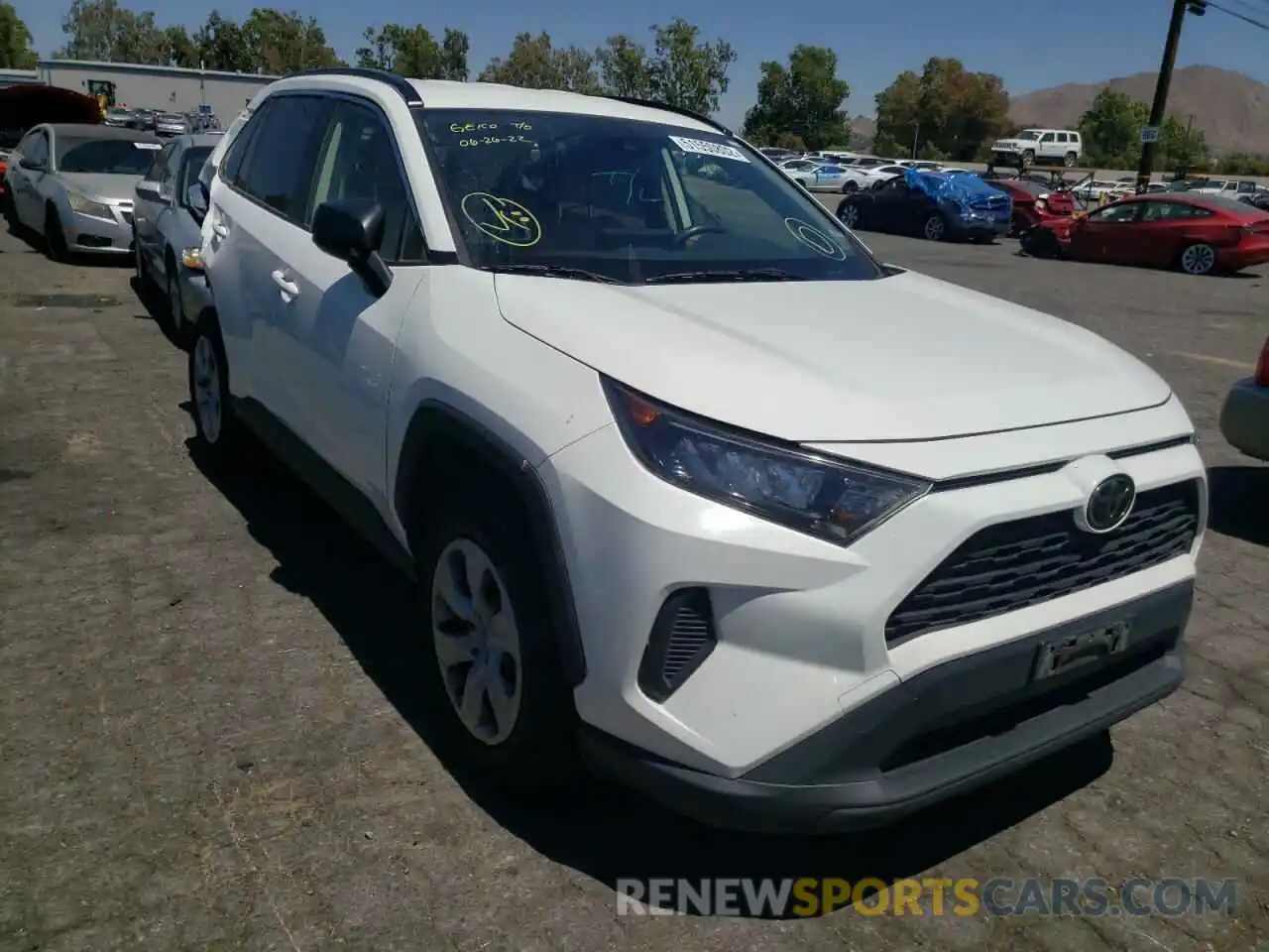 1 Photograph of a damaged car JTMH1RFV7KD500577 TOYOTA RAV4 2019