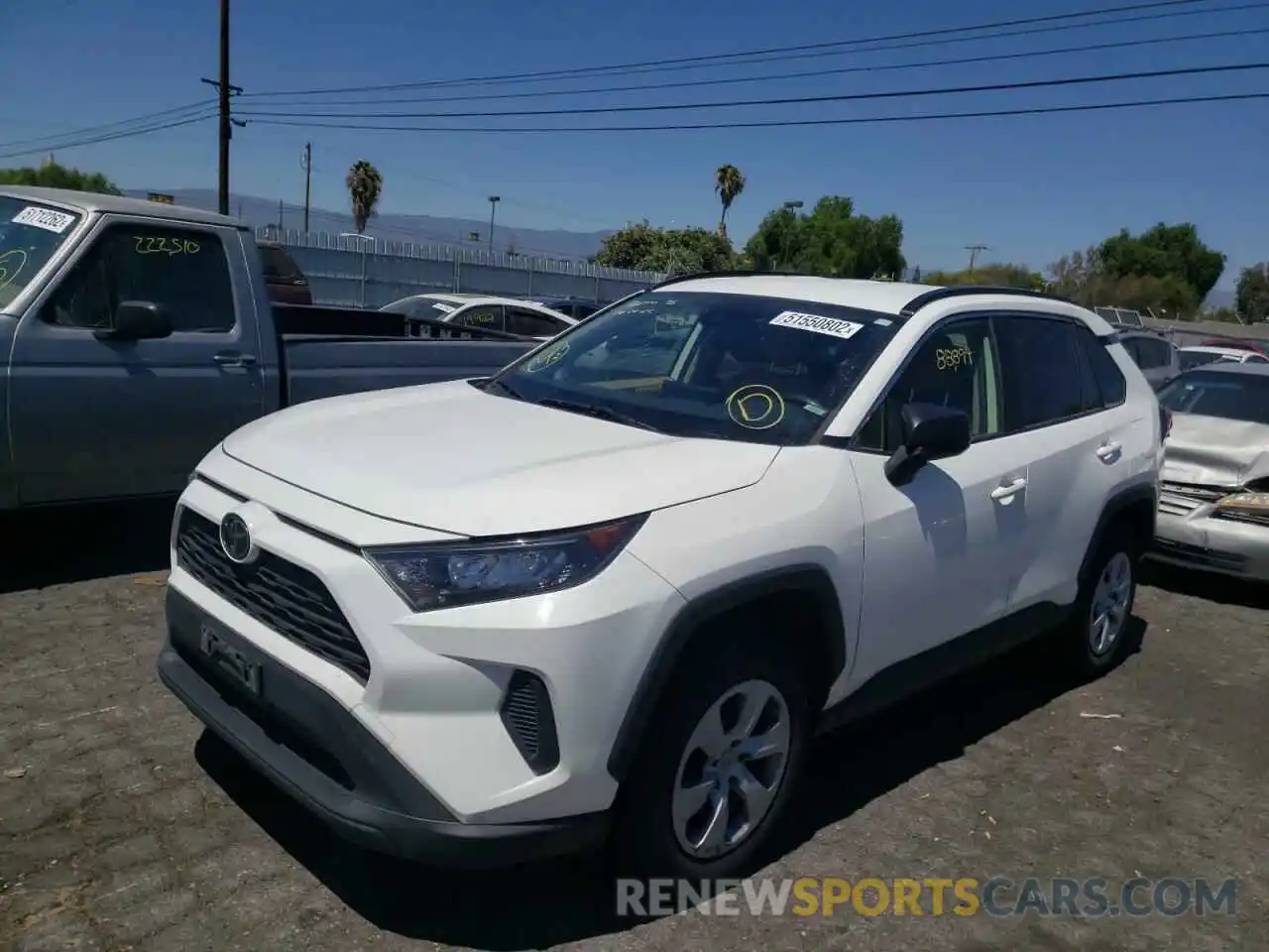 2 Photograph of a damaged car JTMH1RFV7KD500577 TOYOTA RAV4 2019