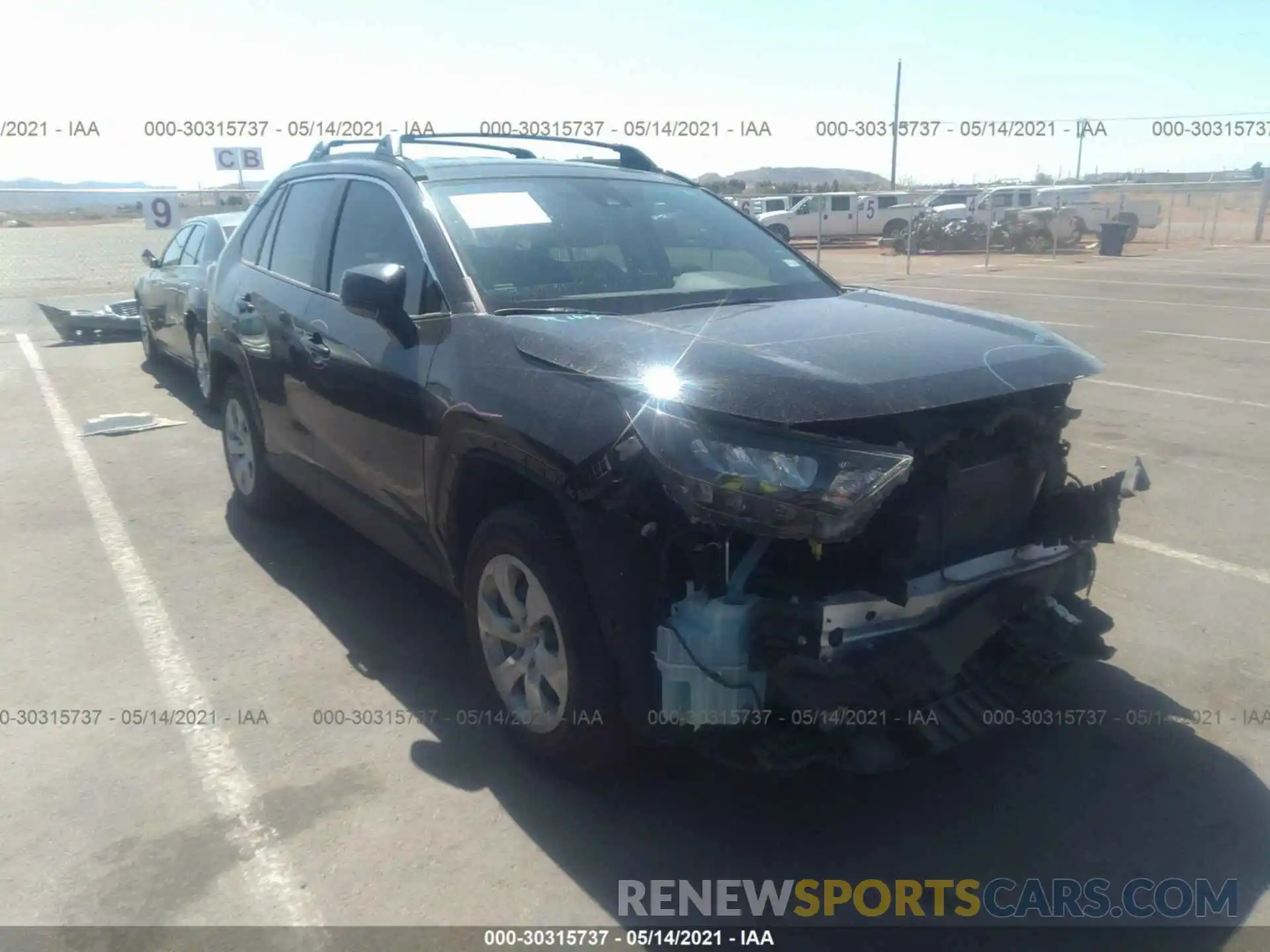 1 Photograph of a damaged car JTMH1RFV7KD502961 TOYOTA RAV4 2019