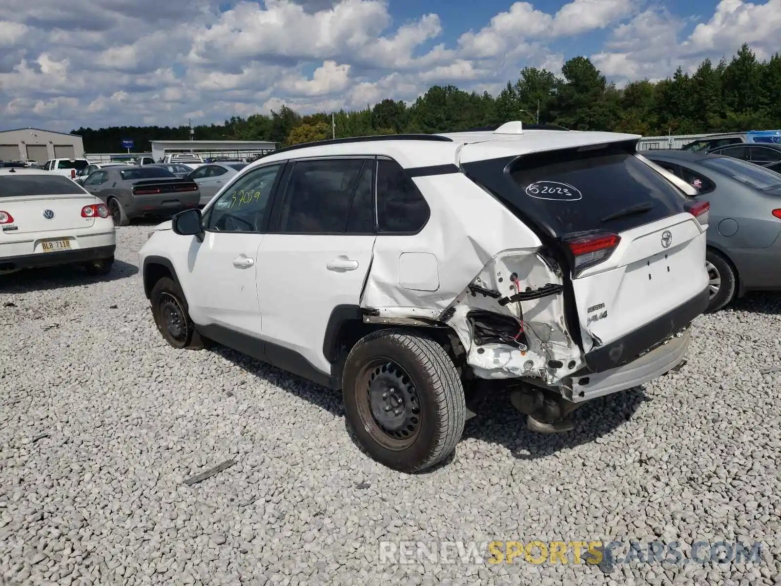 3 Photograph of a damaged car JTMH1RFV7KD507433 TOYOTA RAV4 2019