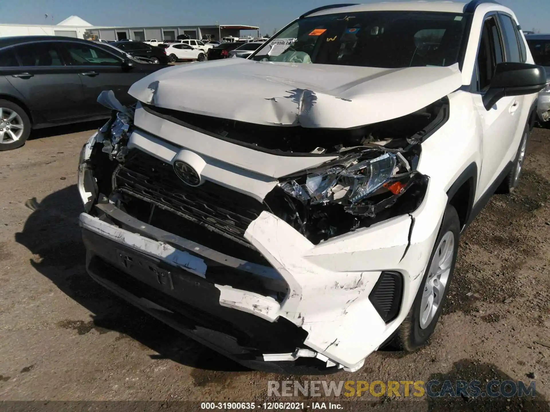 6 Photograph of a damaged car JTMH1RFV7KJ001490 TOYOTA RAV4 2019