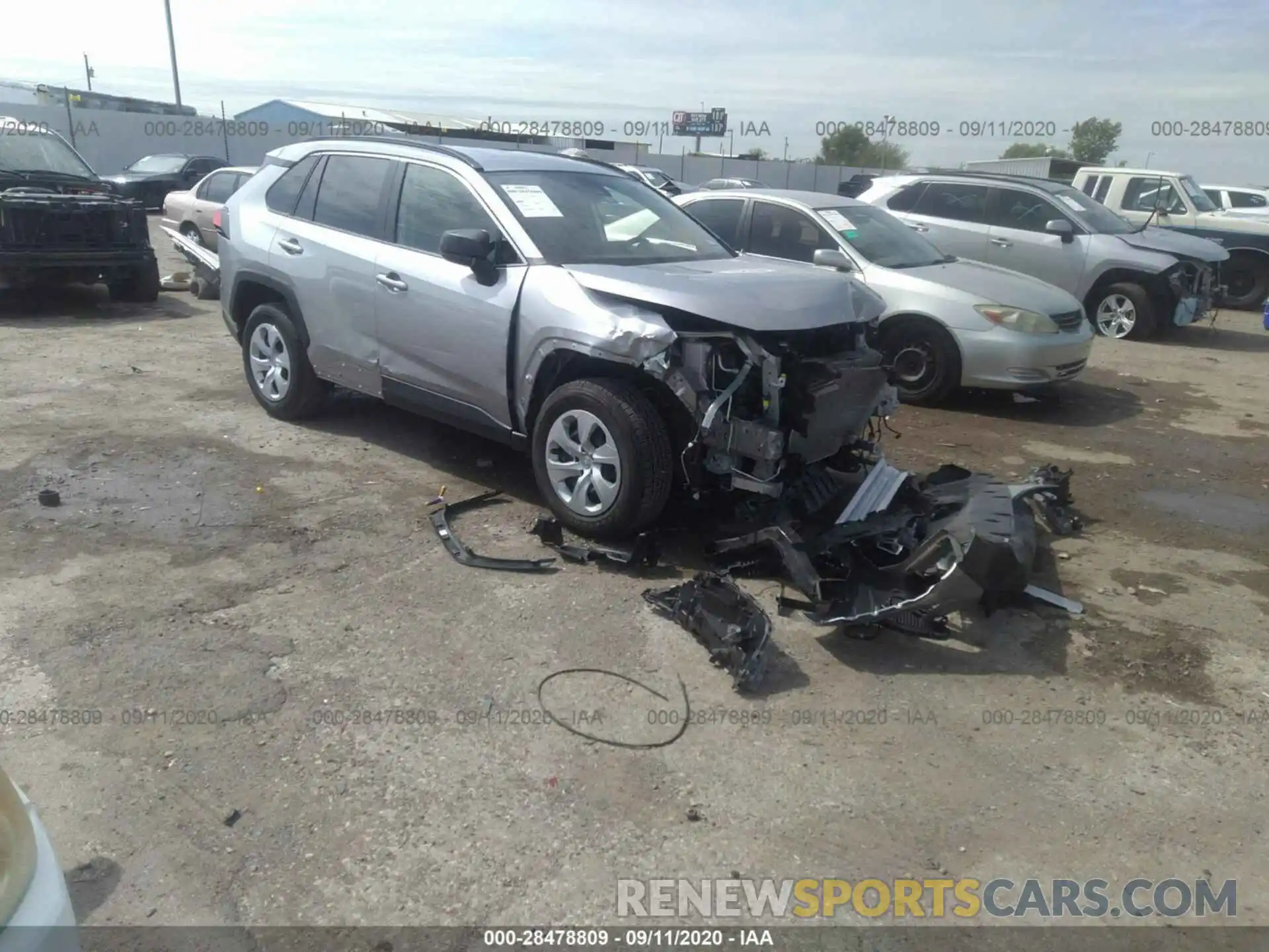 1 Photograph of a damaged car JTMH1RFV7KJ002977 TOYOTA RAV4 2019