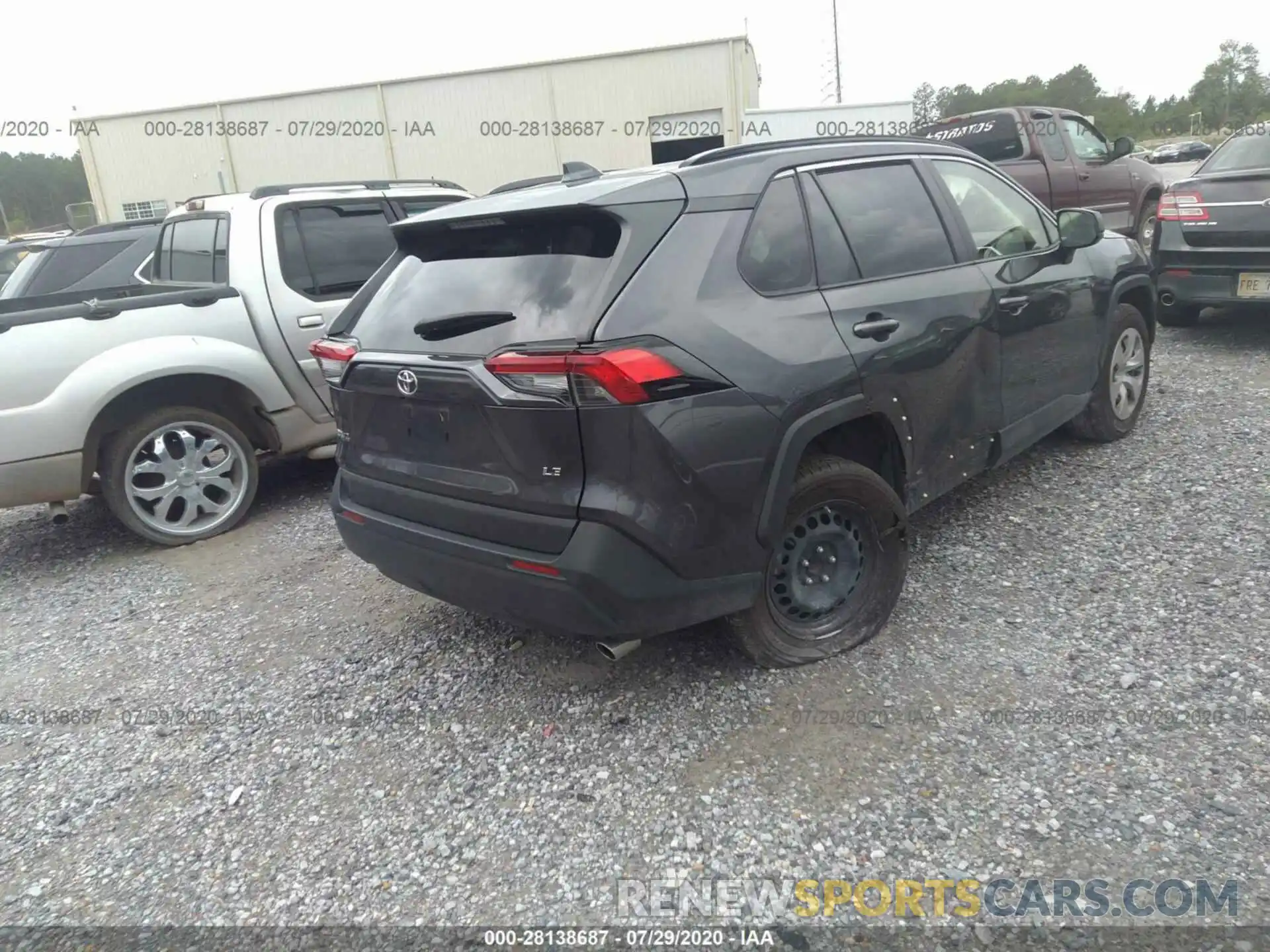 6 Photograph of a damaged car JTMH1RFV7KJ004809 TOYOTA RAV4 2019