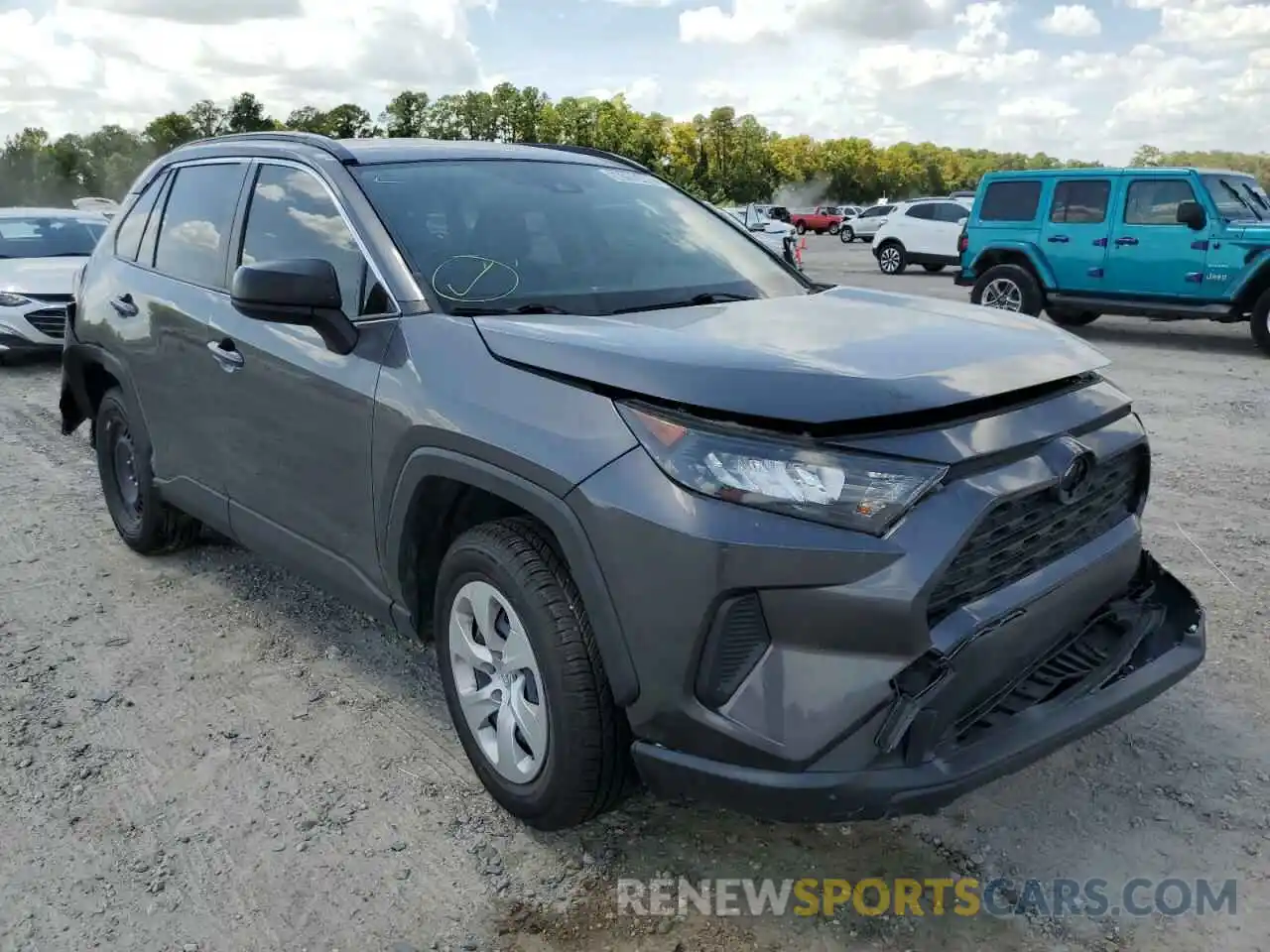 1 Photograph of a damaged car JTMH1RFV7KJ008844 TOYOTA RAV4 2019