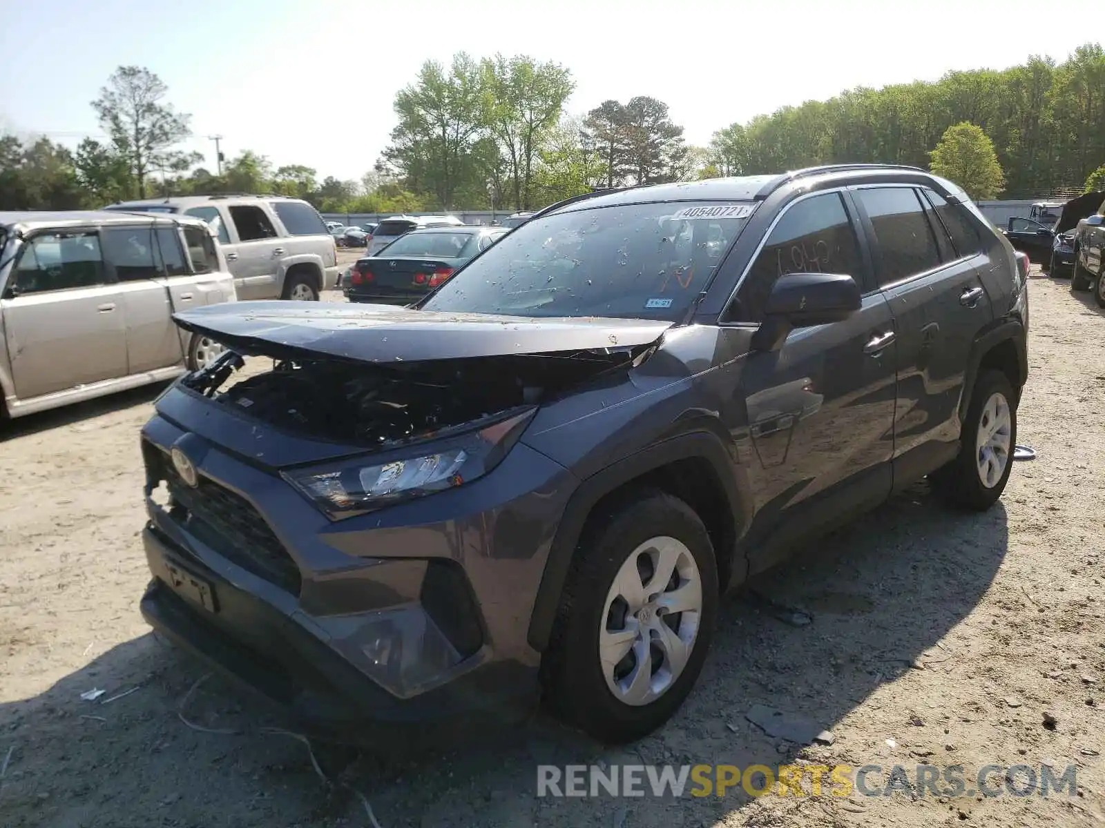 2 Photograph of a damaged car JTMH1RFV7KJ016359 TOYOTA RAV4 2019