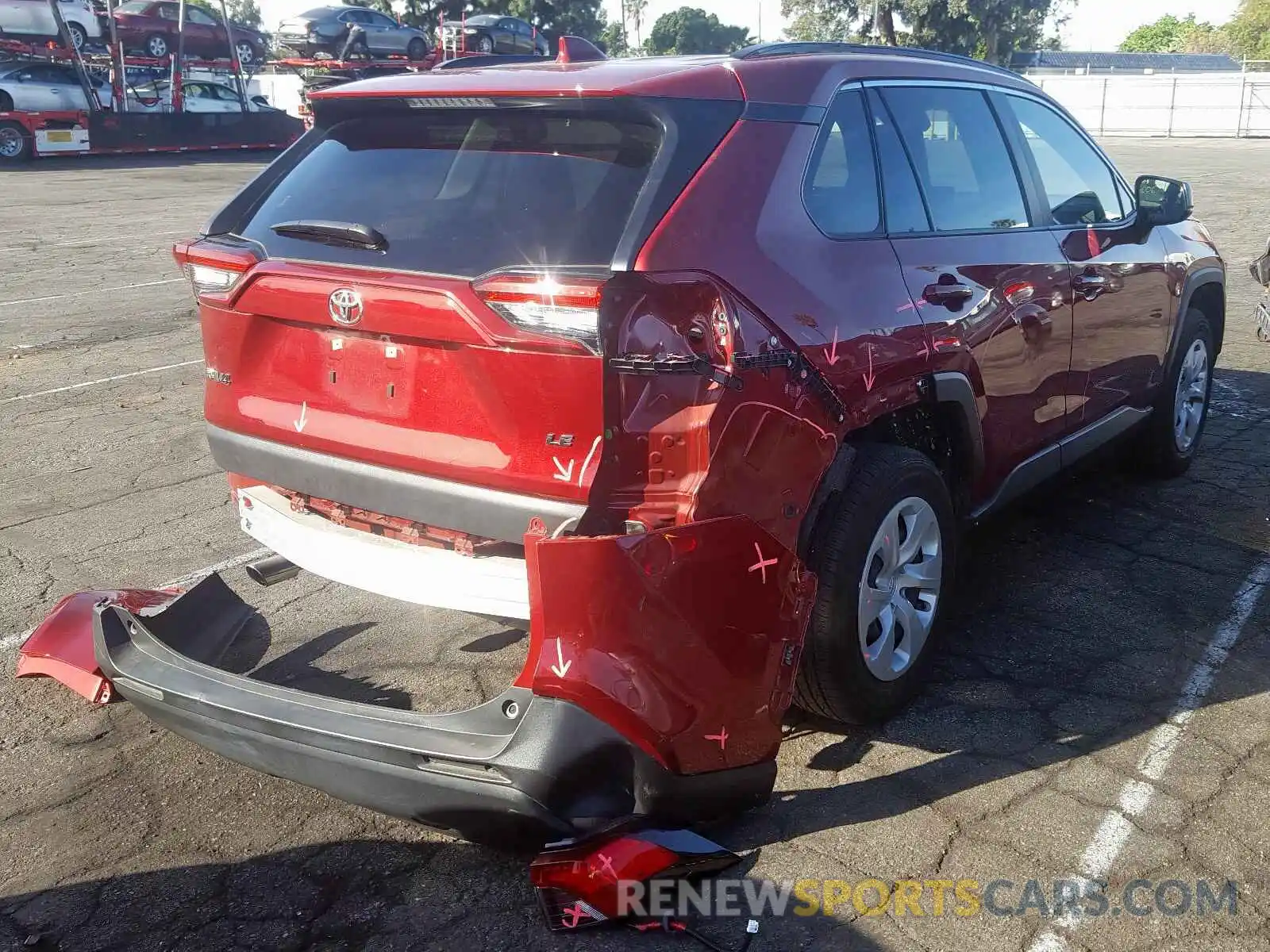 4 Photograph of a damaged car JTMH1RFV8KD015509 TOYOTA RAV4 2019