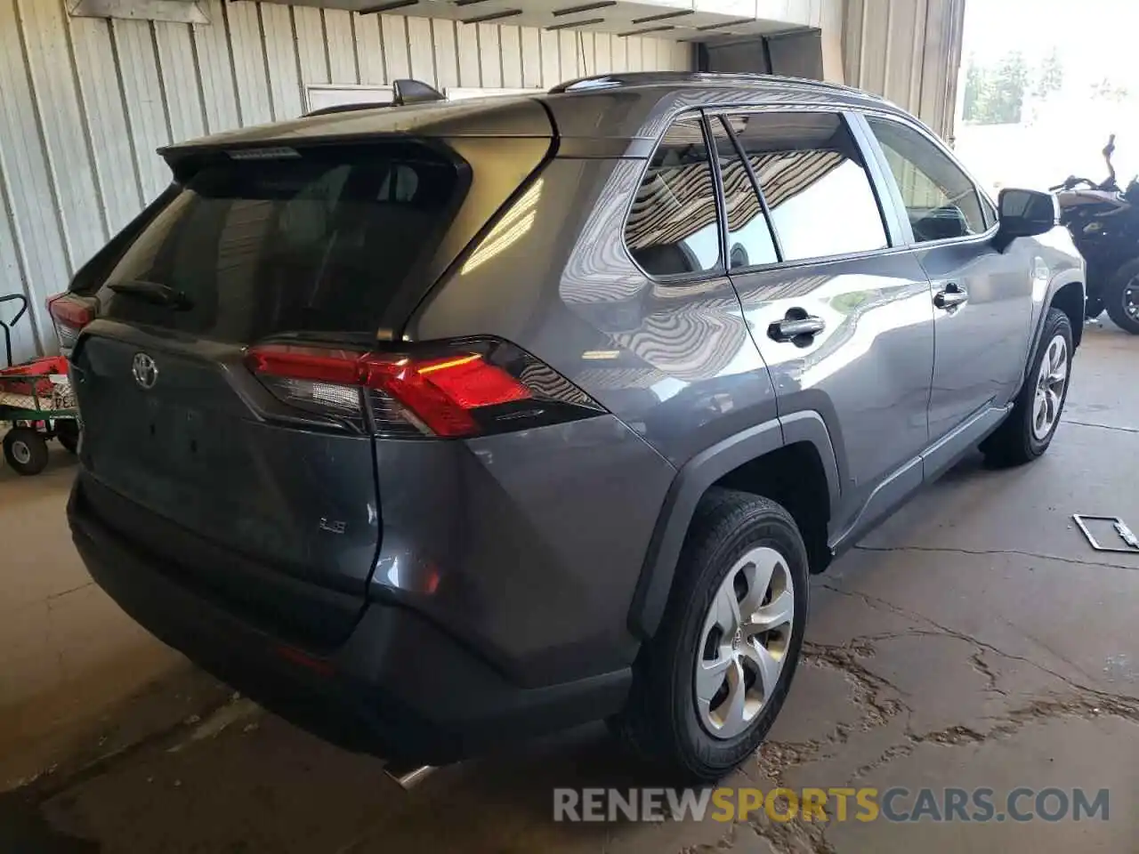 4 Photograph of a damaged car JTMH1RFV8KD021844 TOYOTA RAV4 2019