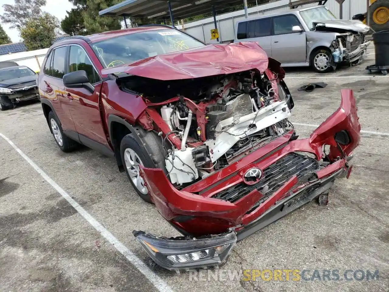 1 Photograph of a damaged car JTMH1RFV8KD023206 TOYOTA RAV4 2019