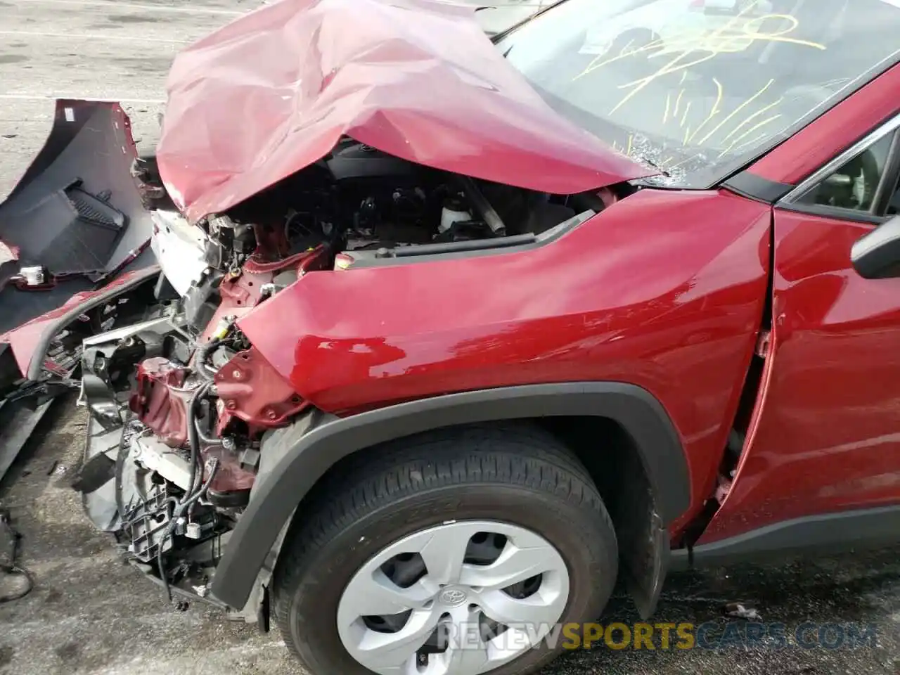 9 Photograph of a damaged car JTMH1RFV8KD023206 TOYOTA RAV4 2019