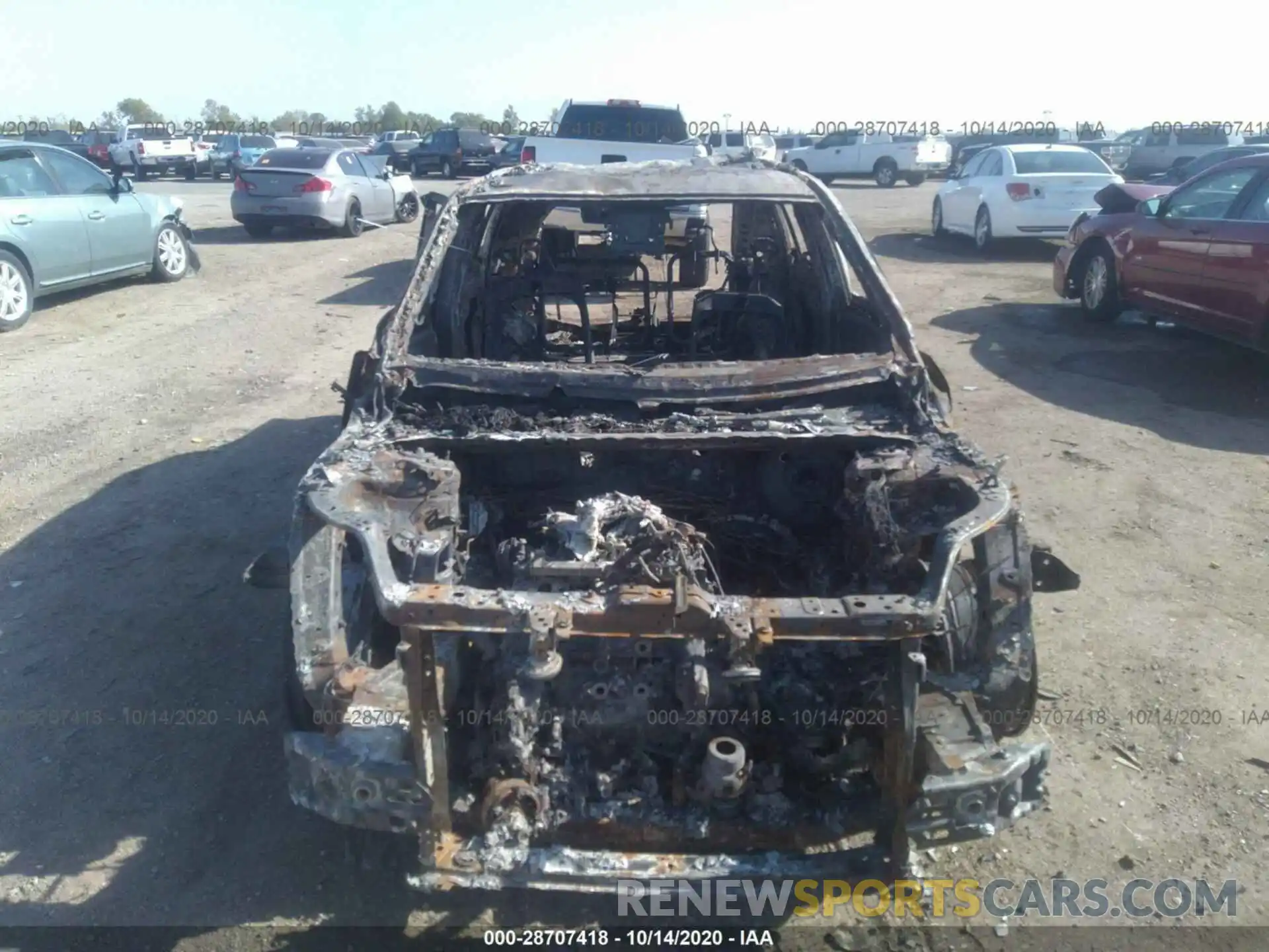 6 Photograph of a damaged car JTMH1RFV8KD024047 TOYOTA RAV4 2019