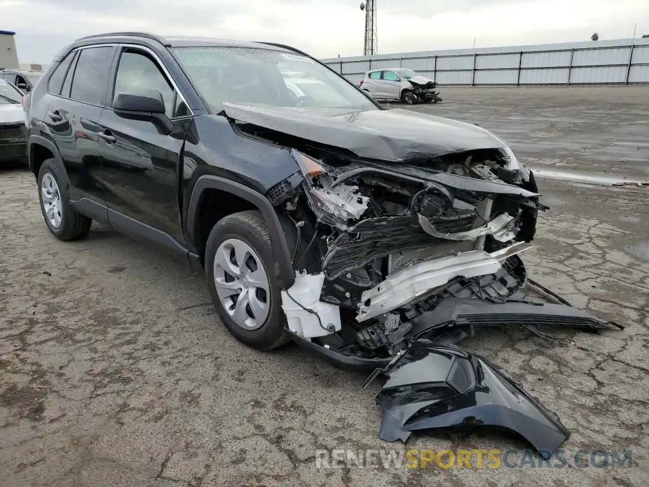 1 Photograph of a damaged car JTMH1RFV8KD037882 TOYOTA RAV4 2019