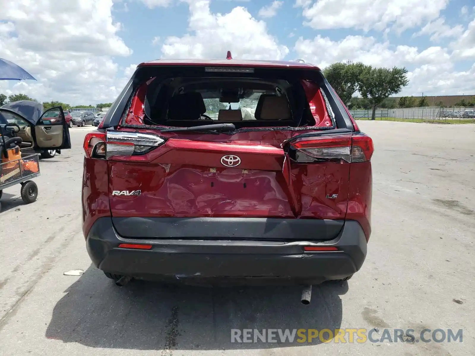 9 Photograph of a damaged car JTMH1RFV8KD041706 TOYOTA RAV4 2019