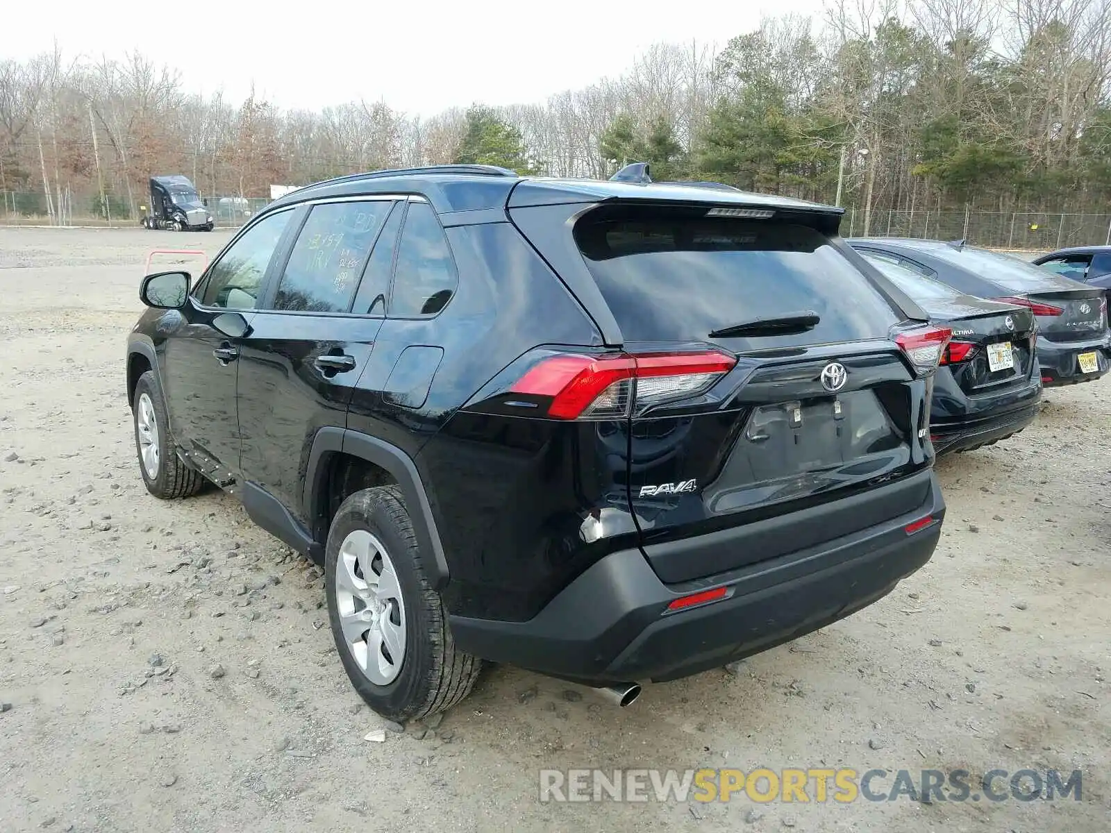 3 Photograph of a damaged car JTMH1RFV8KD502371 TOYOTA RAV4 2019