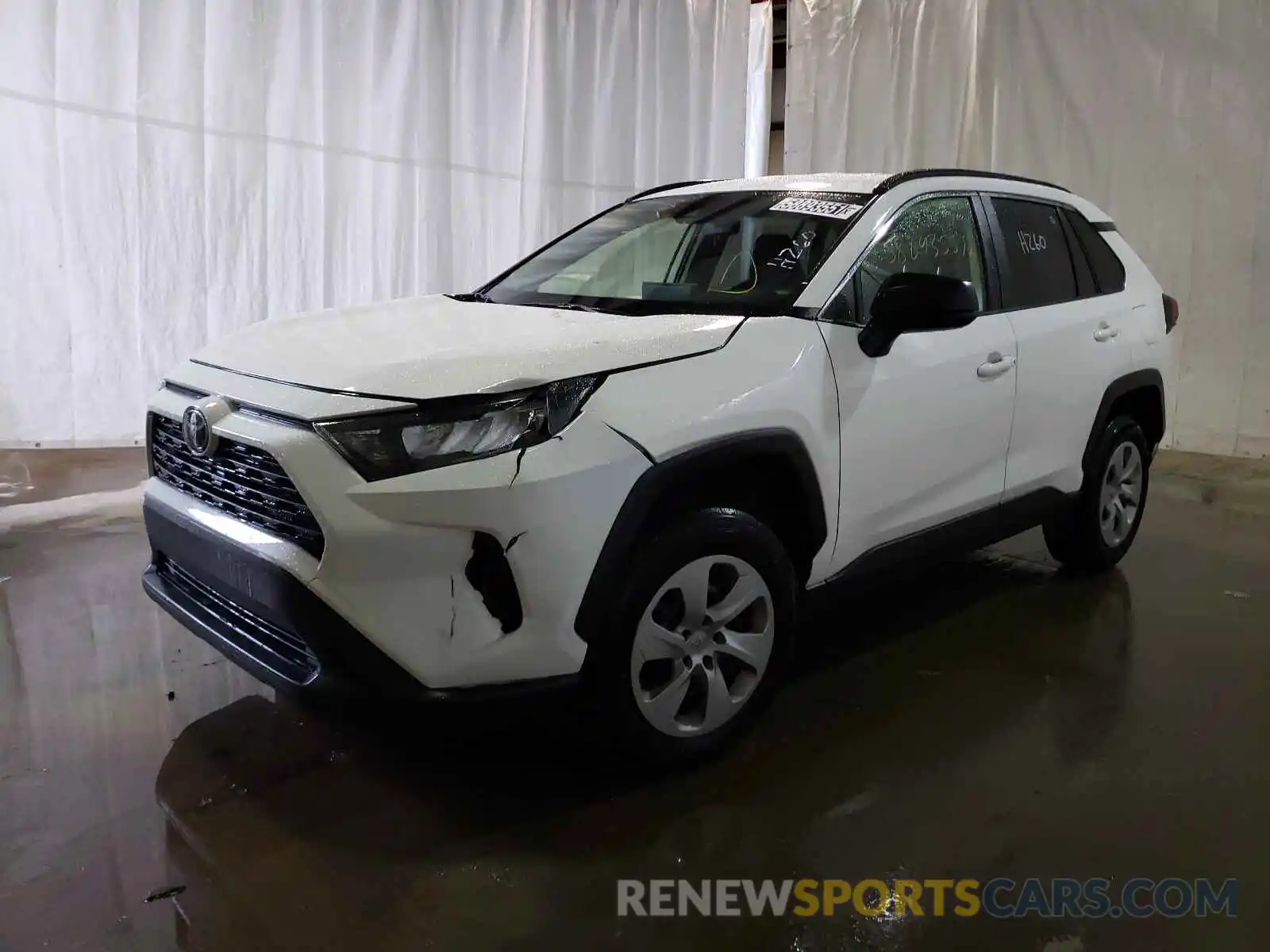 2 Photograph of a damaged car JTMH1RFV8KD502547 TOYOTA RAV4 2019