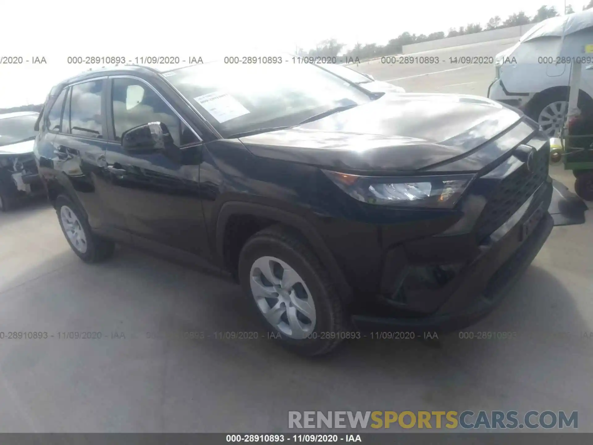 1 Photograph of a damaged car JTMH1RFV8KD512429 TOYOTA RAV4 2019