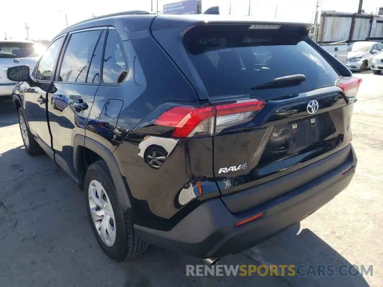 3 Photograph of a damaged car JTMH1RFV8KJ001661 TOYOTA RAV4 2019