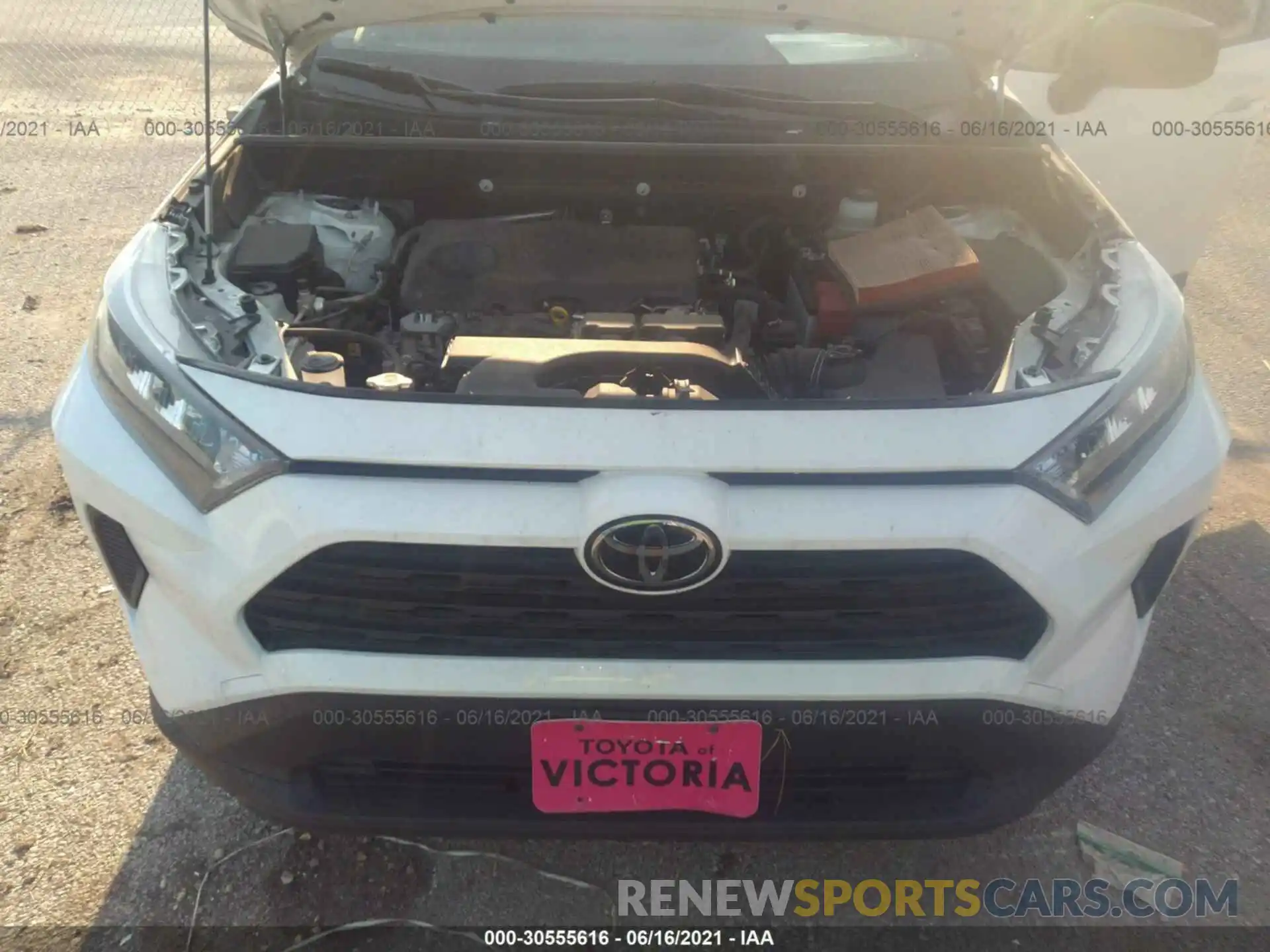 10 Фотография поврежденного автомобиля JTMH1RFV8KJ003989 TOYOTA RAV4 2019