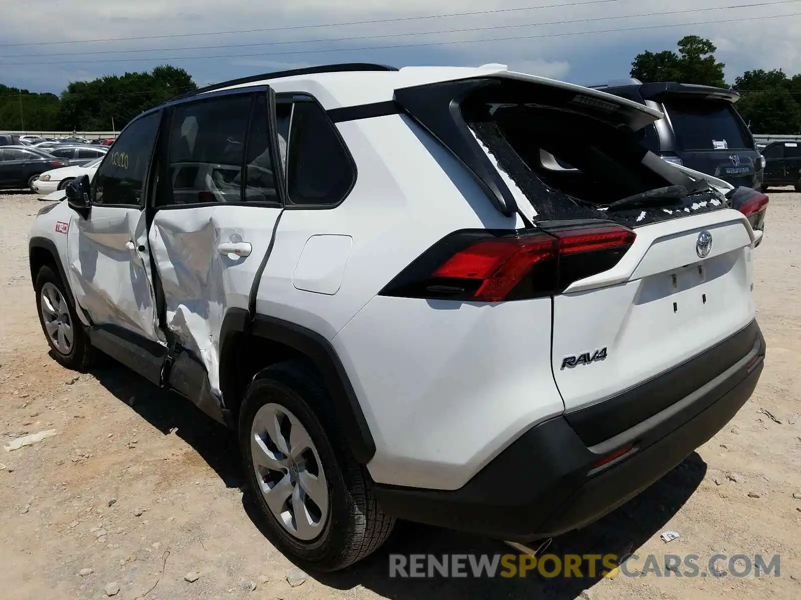 3 Photograph of a damaged car JTMH1RFV8KJ004088 TOYOTA RAV4 2019