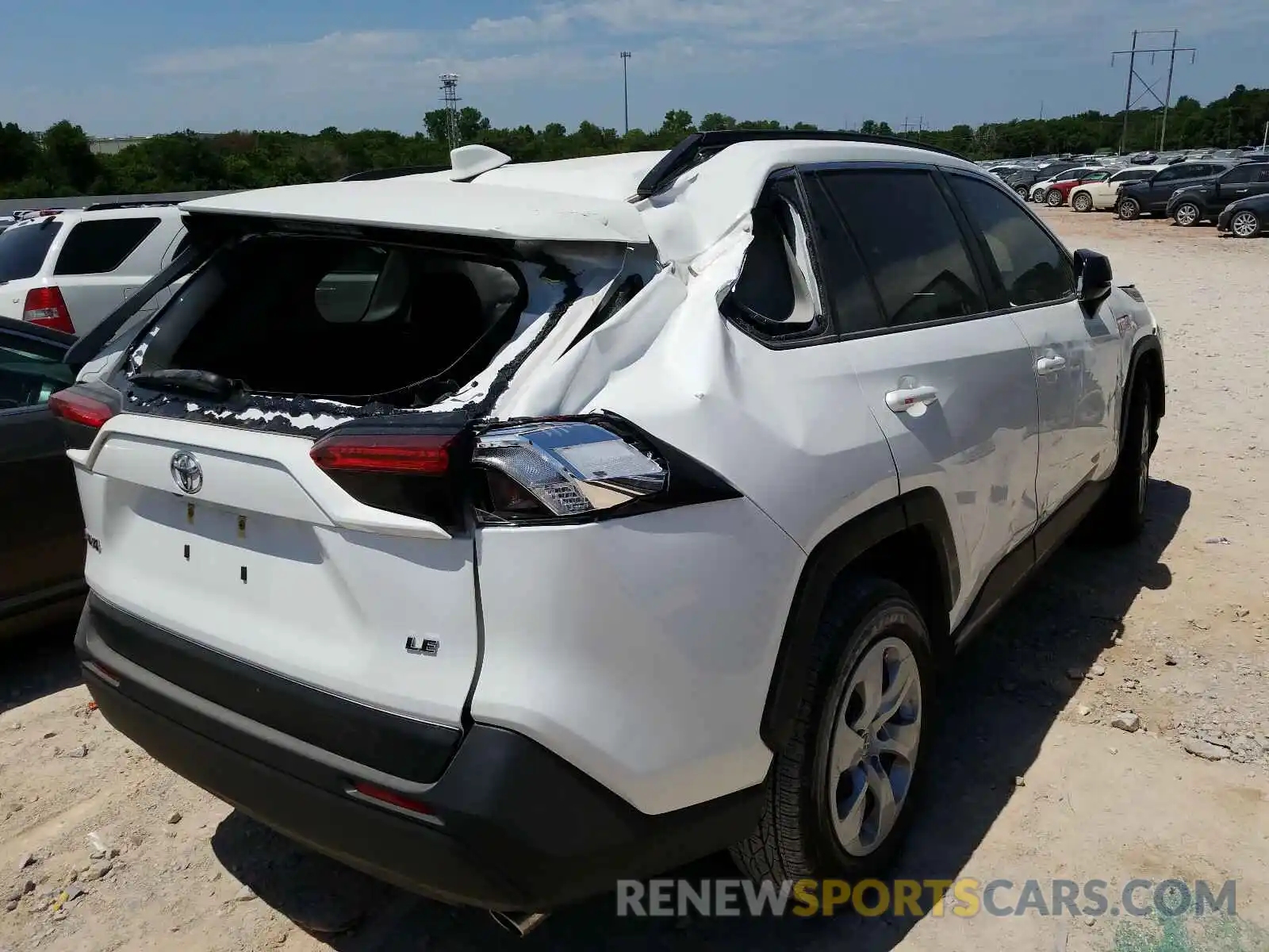 4 Photograph of a damaged car JTMH1RFV8KJ004088 TOYOTA RAV4 2019