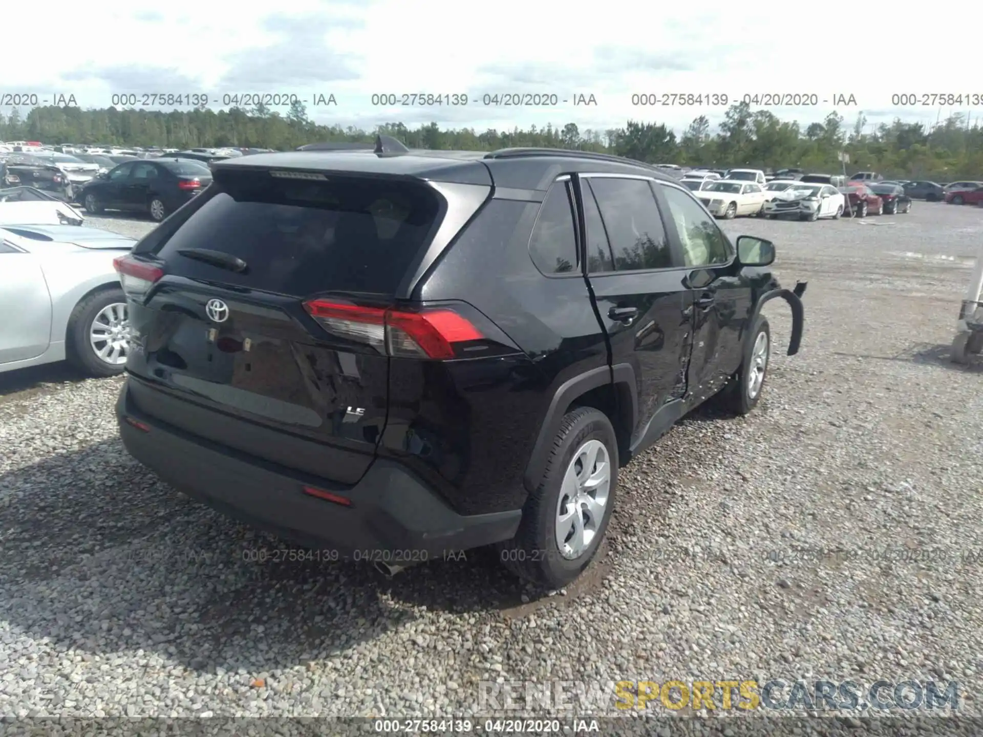 4 Photograph of a damaged car JTMH1RFV8KJ004298 TOYOTA RAV4 2019