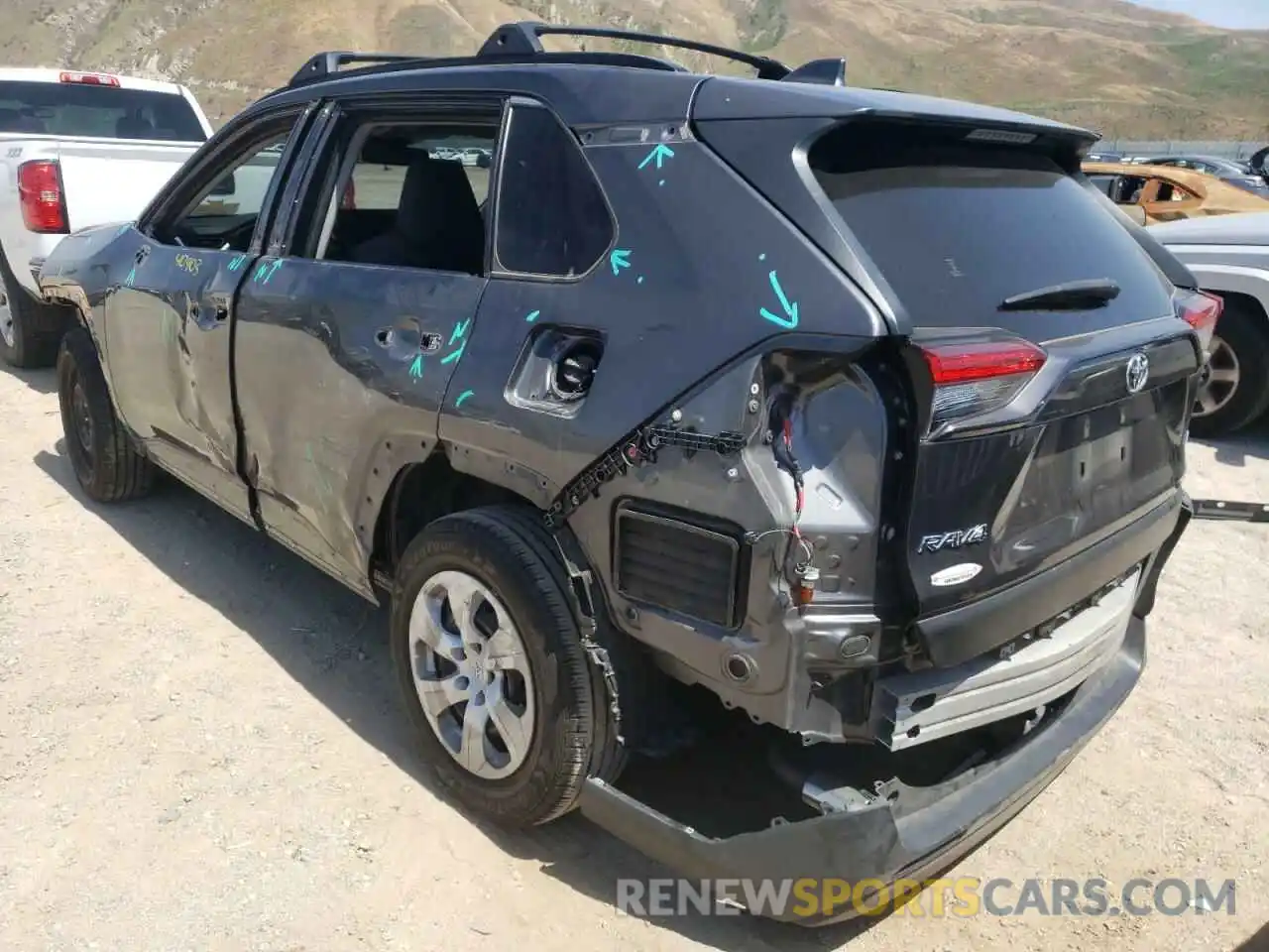 3 Photograph of a damaged car JTMH1RFV8KJ005936 TOYOTA RAV4 2019