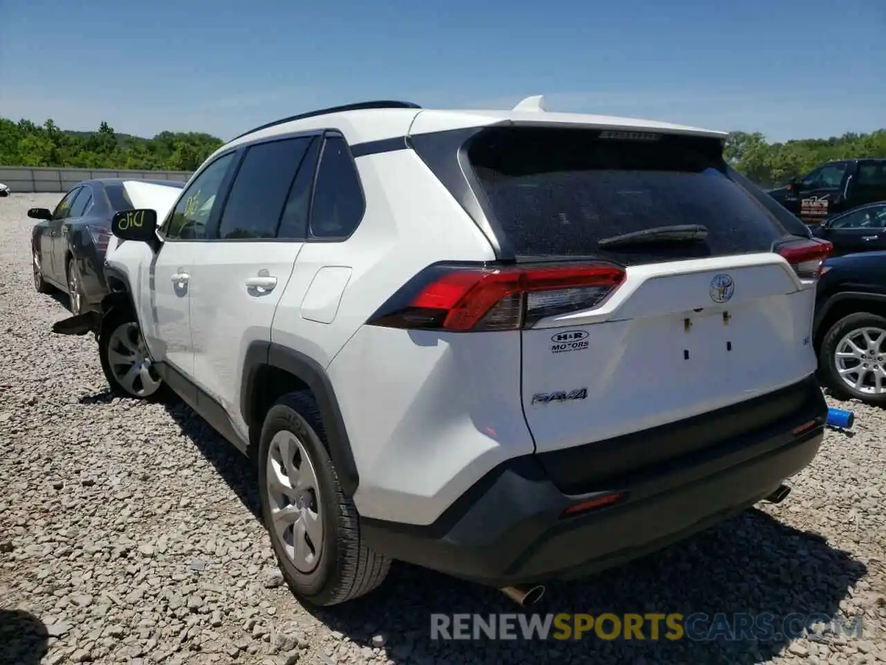 3 Photograph of a damaged car JTMH1RFV8KJ006875 TOYOTA RAV4 2019