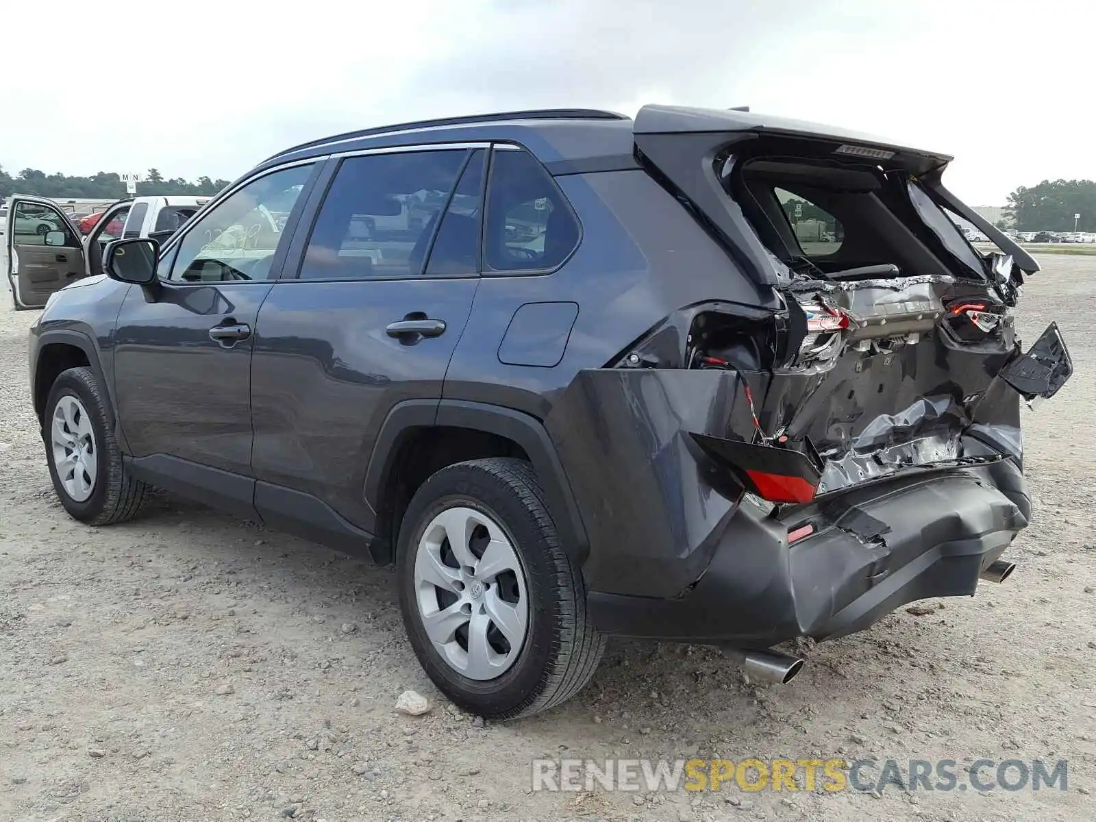 3 Photograph of a damaged car JTMH1RFV8KJ007086 TOYOTA RAV4 2019