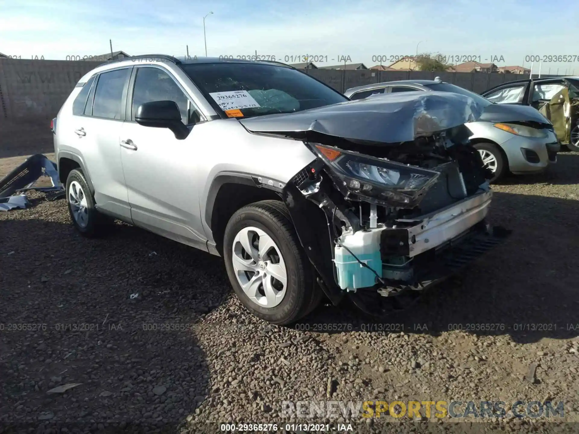 1 Photograph of a damaged car JTMH1RFV8KJ010067 TOYOTA RAV4 2019