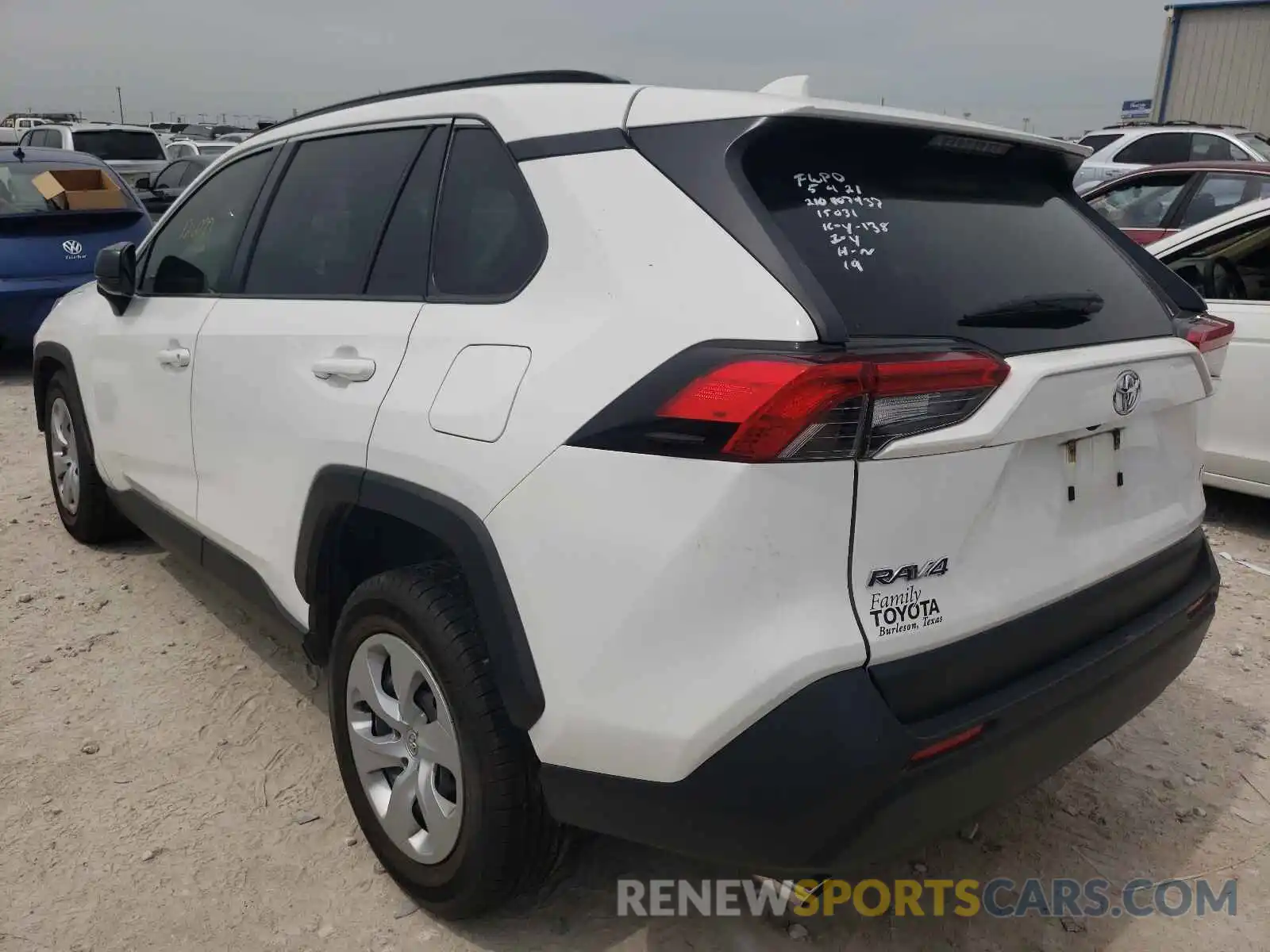 3 Photograph of a damaged car JTMH1RFV8KJ010358 TOYOTA RAV4 2019