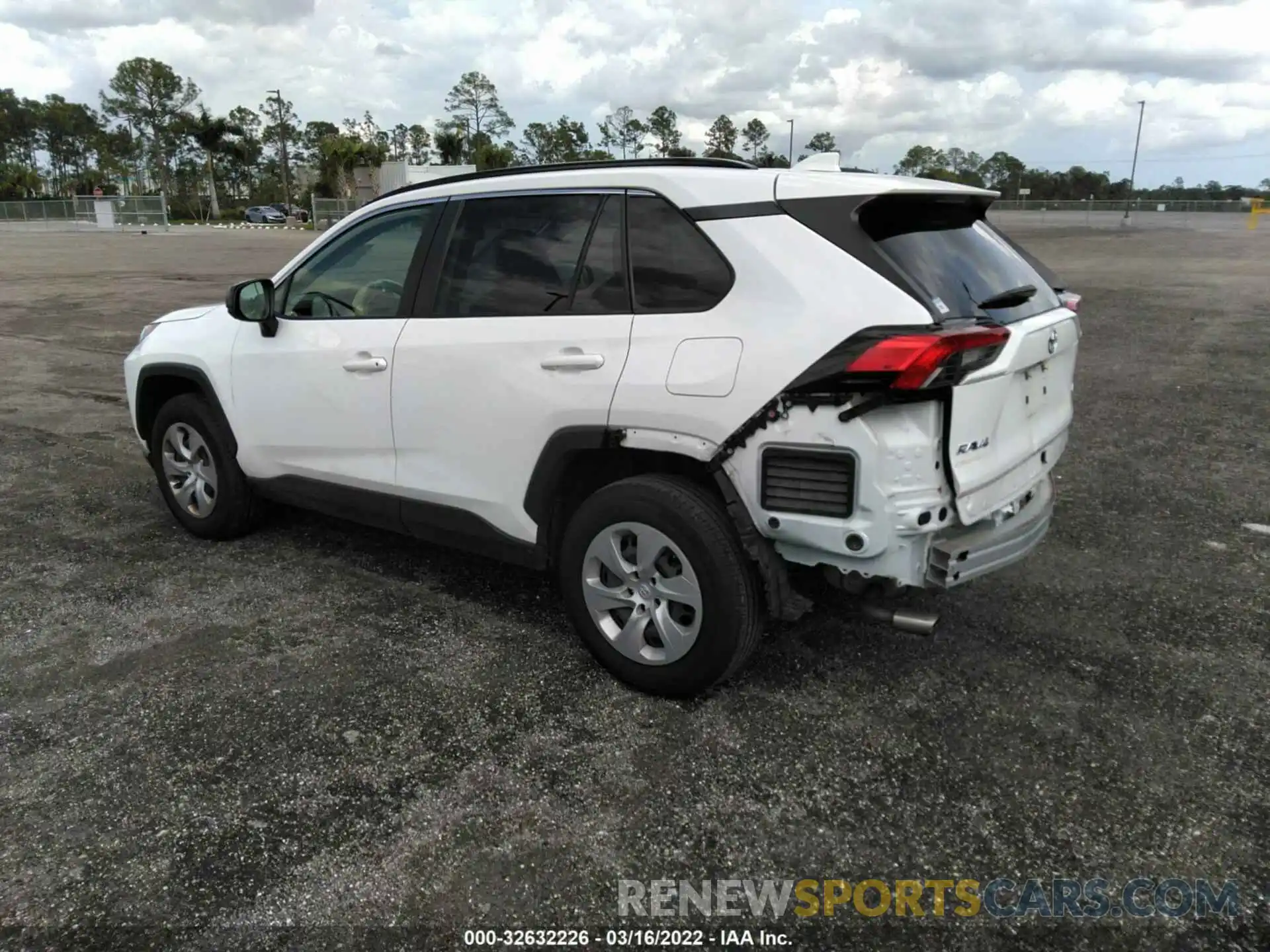 3 Фотография поврежденного автомобиля JTMH1RFV8KJ011252 TOYOTA RAV4 2019