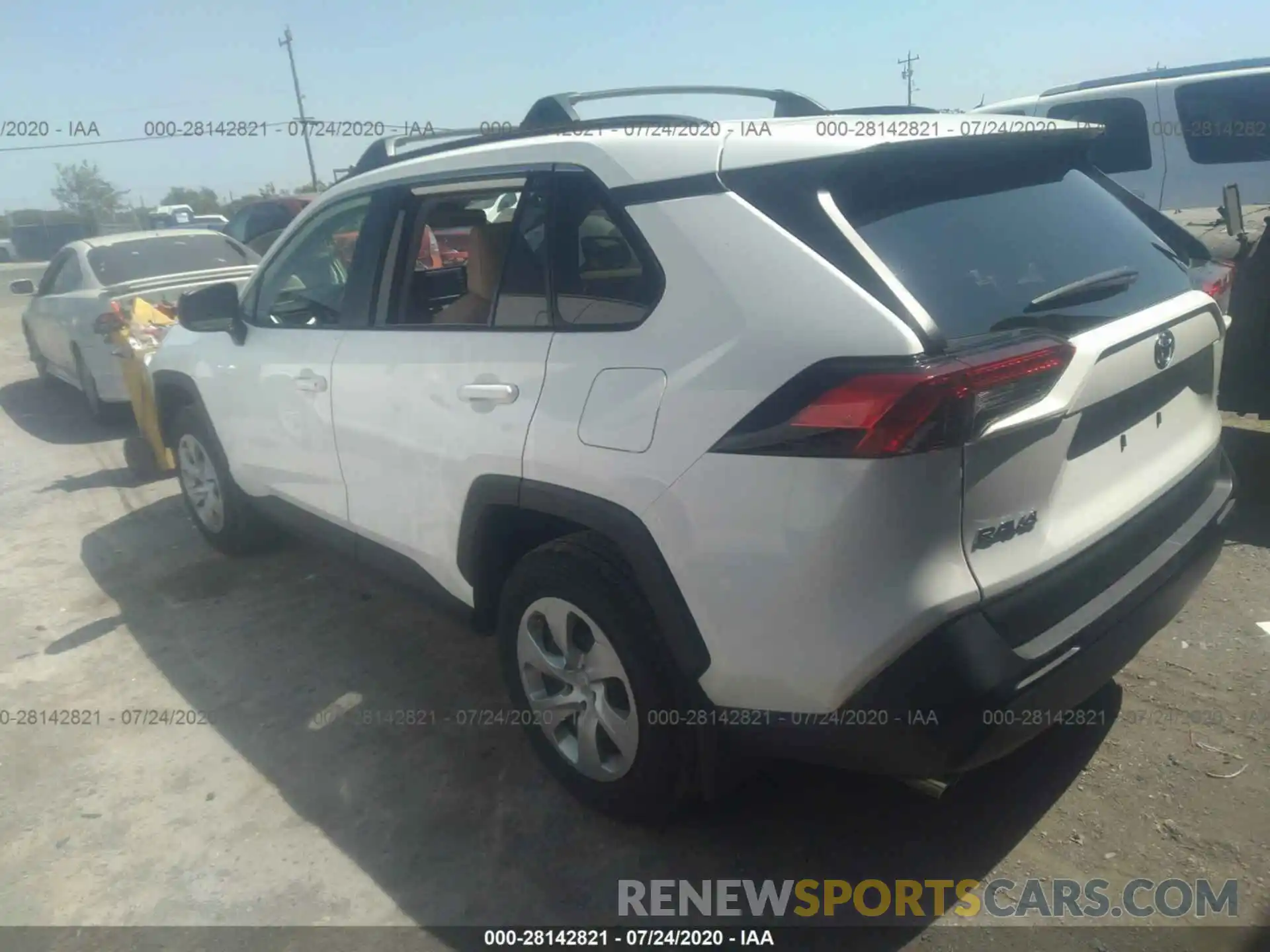 3 Photograph of a damaged car JTMH1RFV8KJ012983 TOYOTA RAV4 2019