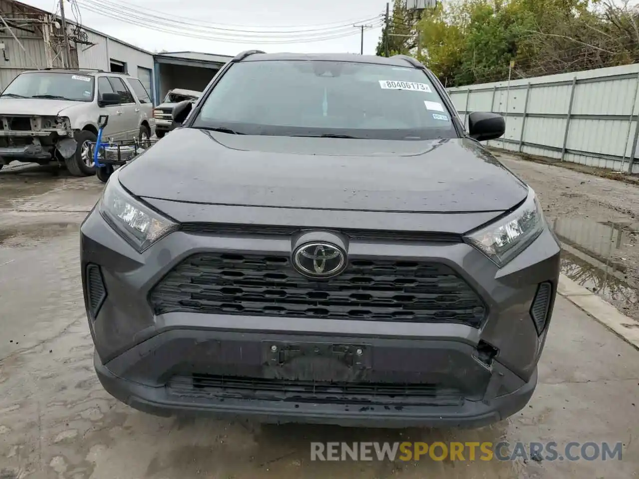 5 Photograph of a damaged car JTMH1RFV8KJ016497 TOYOTA RAV4 2019