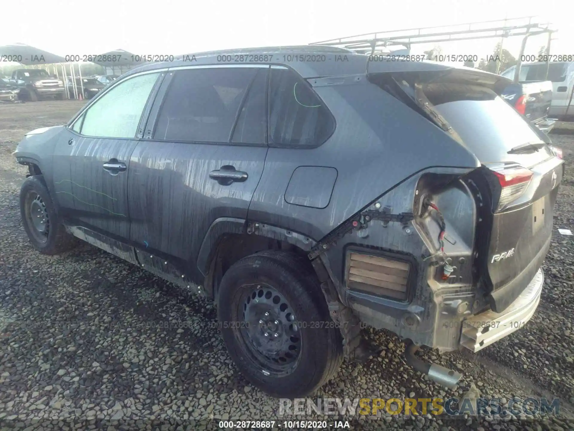 3 Photograph of a damaged car JTMH1RFV8KJ016743 TOYOTA RAV4 2019